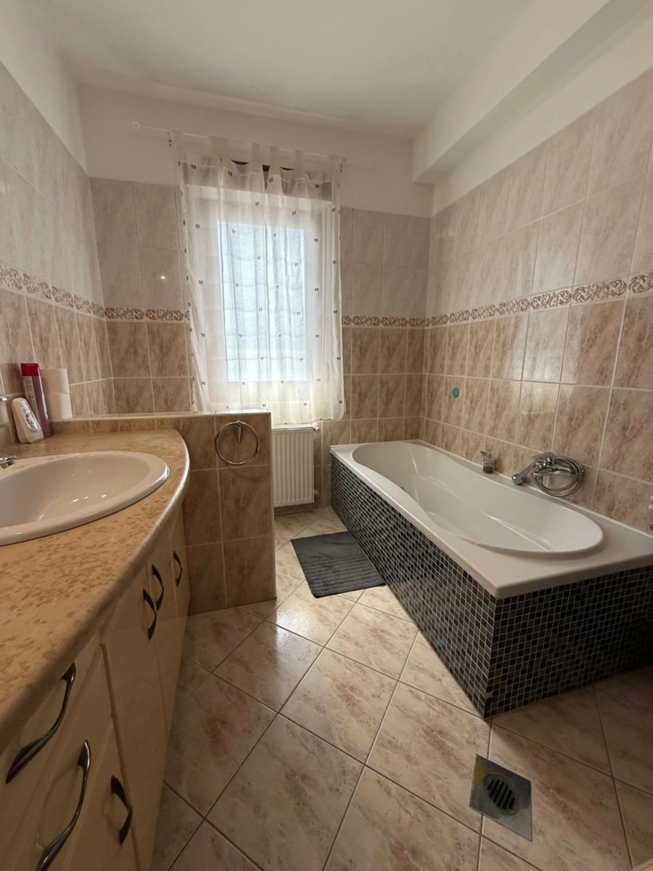 Le Rose Suites & Park Hotel