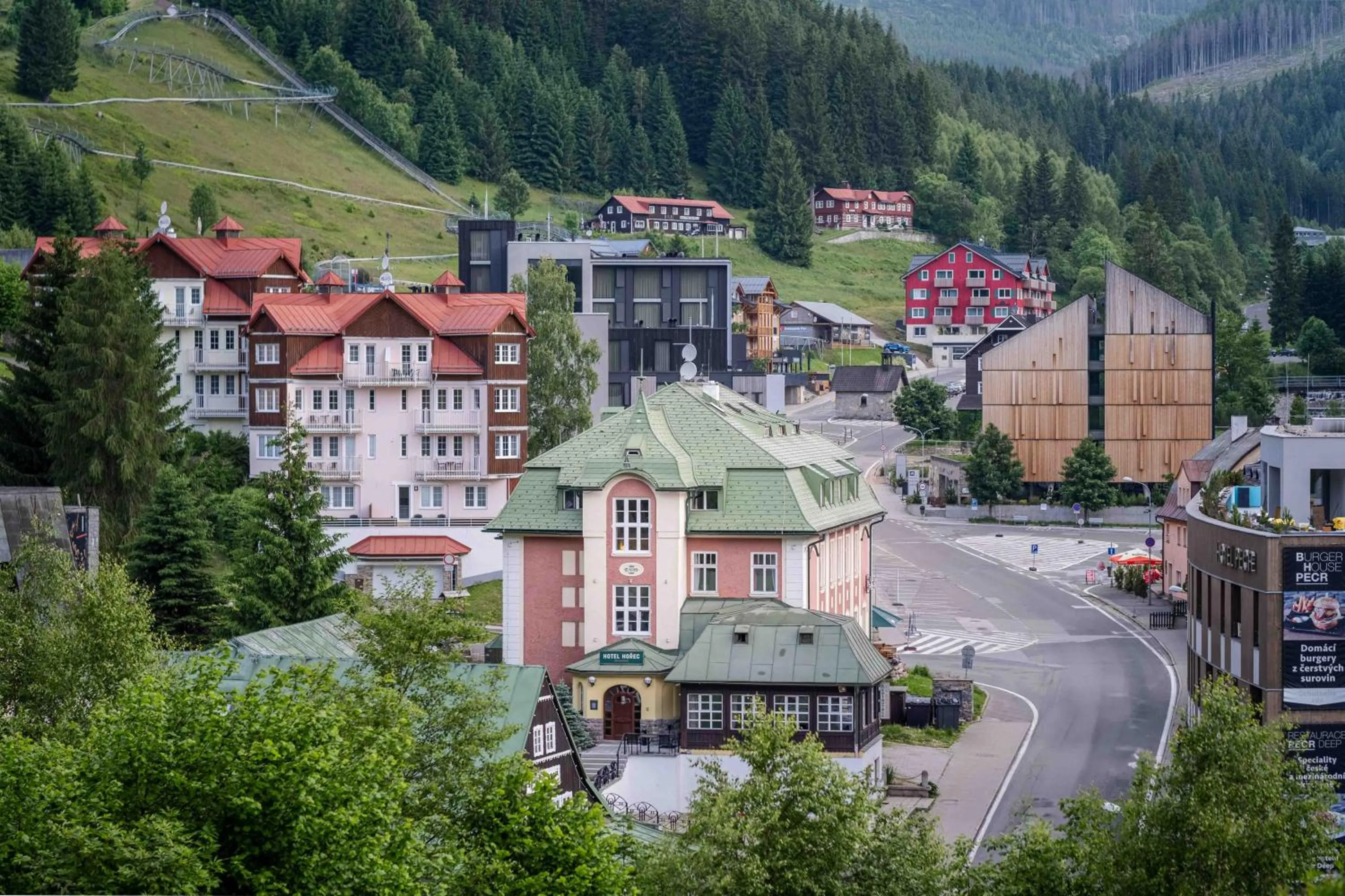 Property building in Hotel Hořec