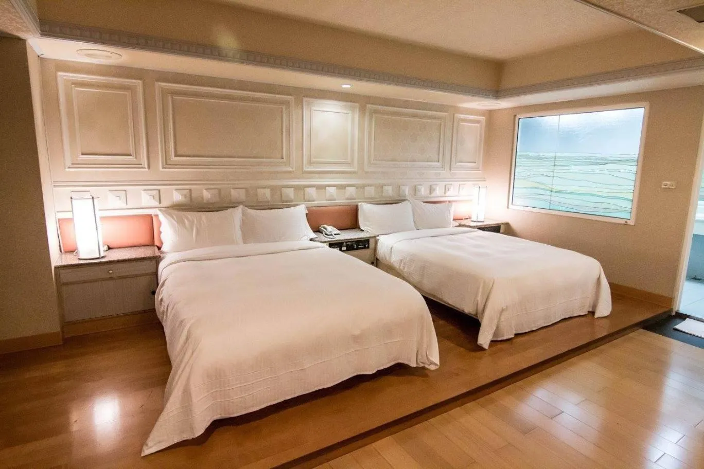 Bed in Katherine Plaza Hotel