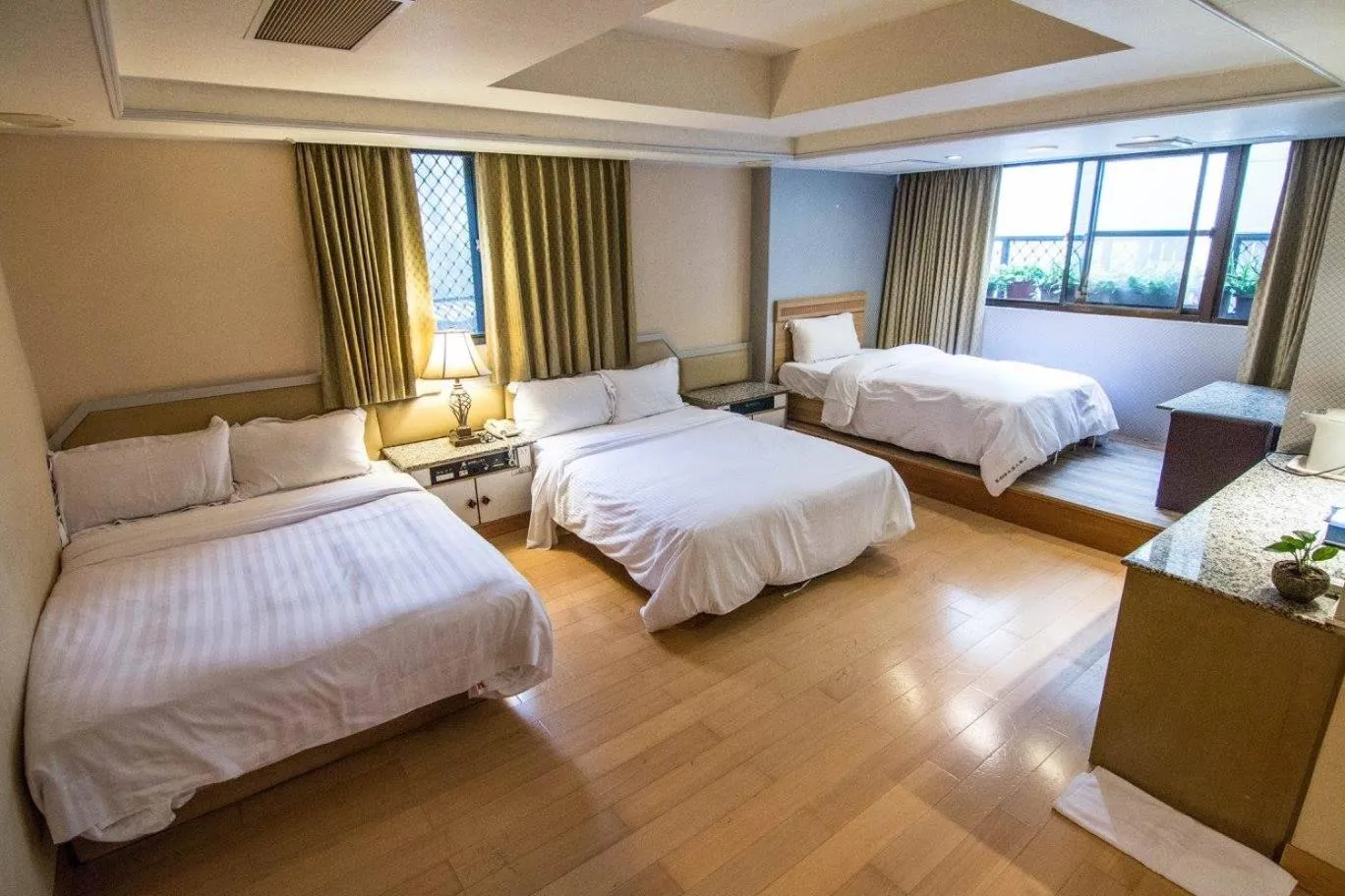 Bed in Katherine Plaza Hotel