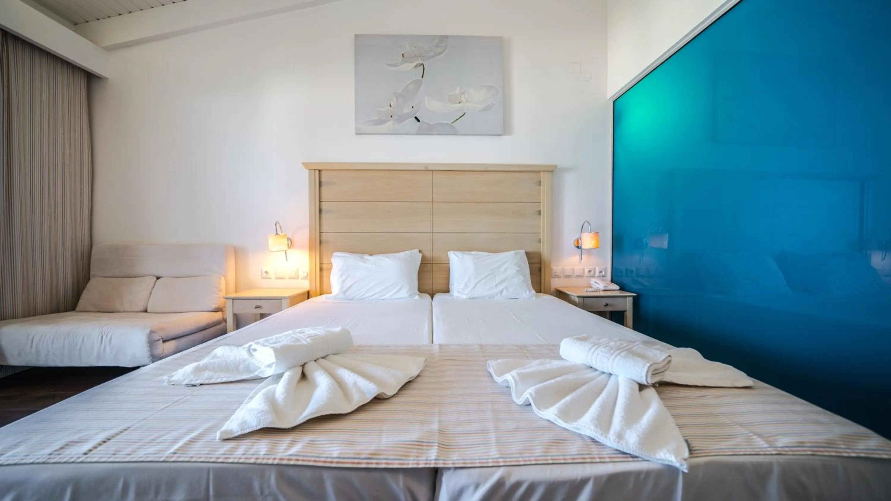 Bed in Forest Park Hotel