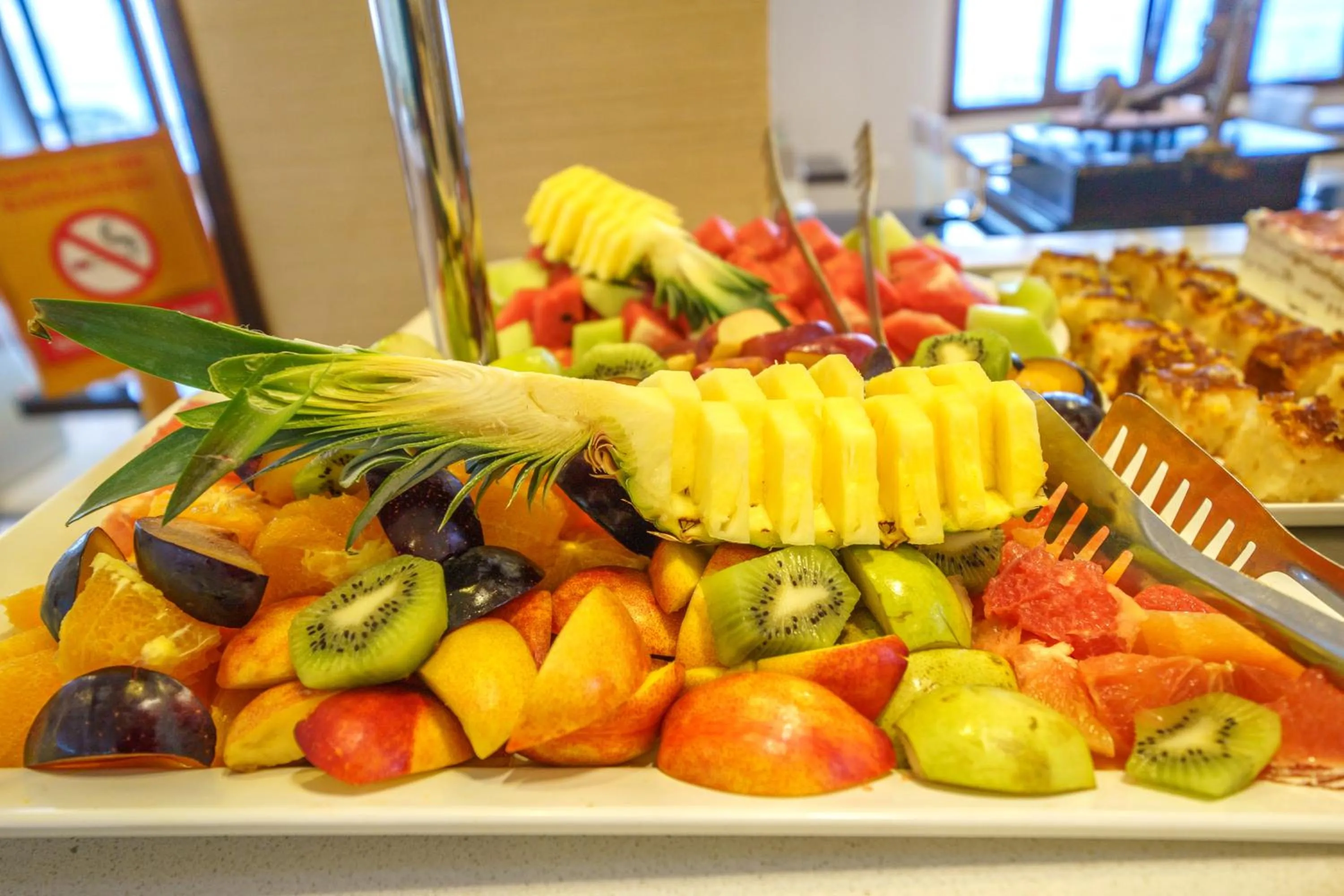 Breakfast in Forest Park Hotel