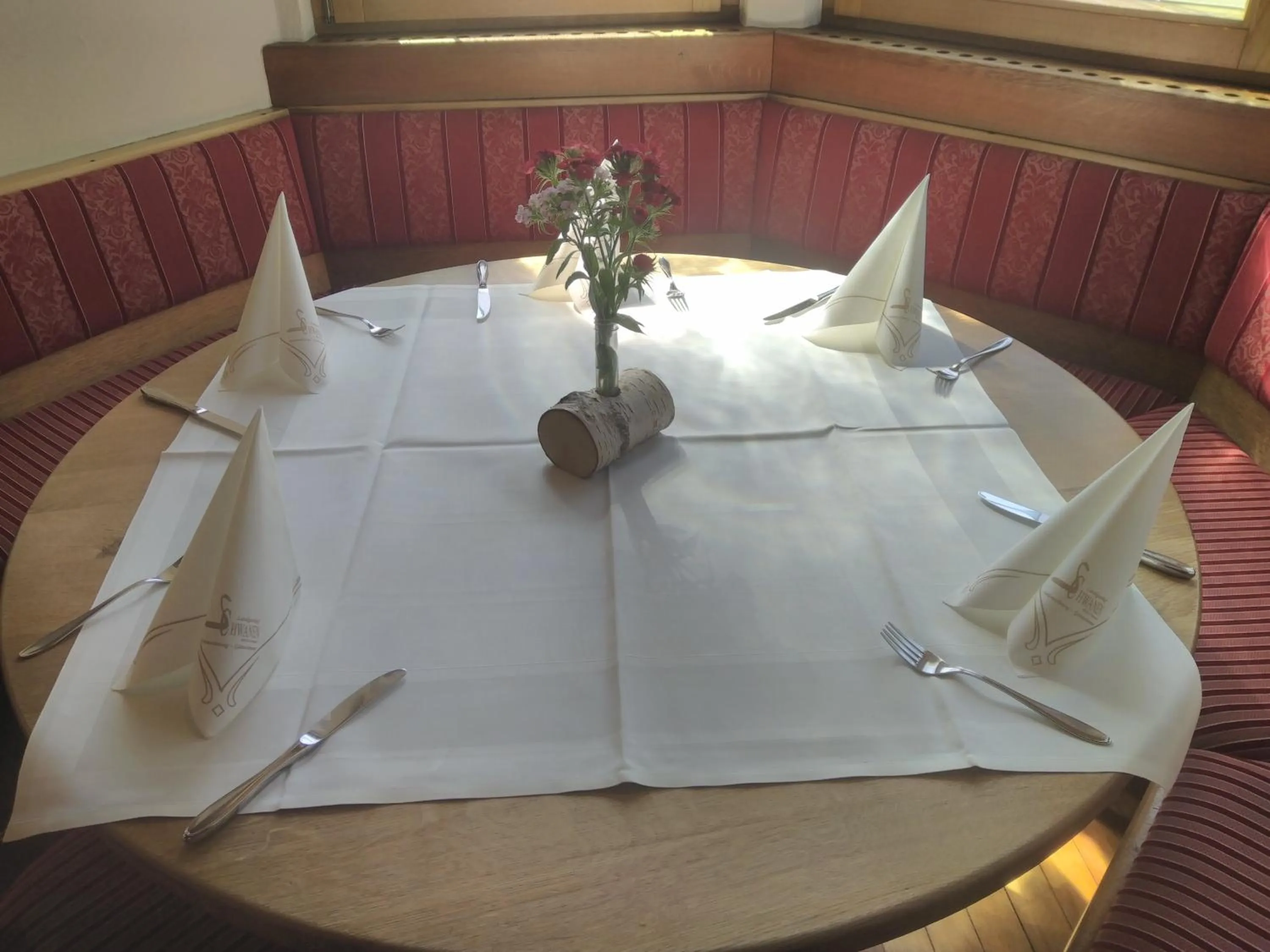 Restaurant/places to eat in Landgasthof Schwanen