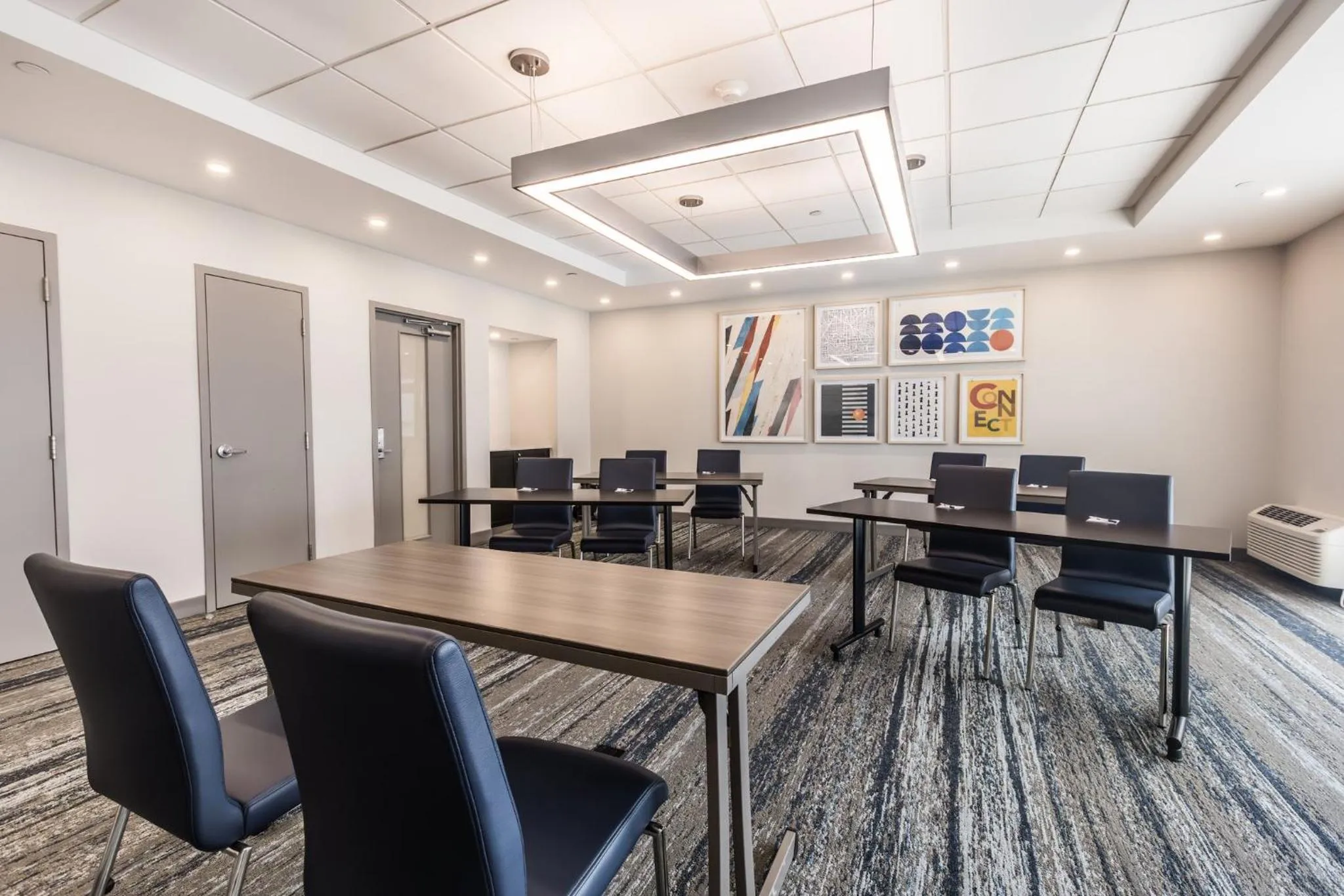 Meeting/conference room in Holiday Inn Express Toronto-North York by IHG