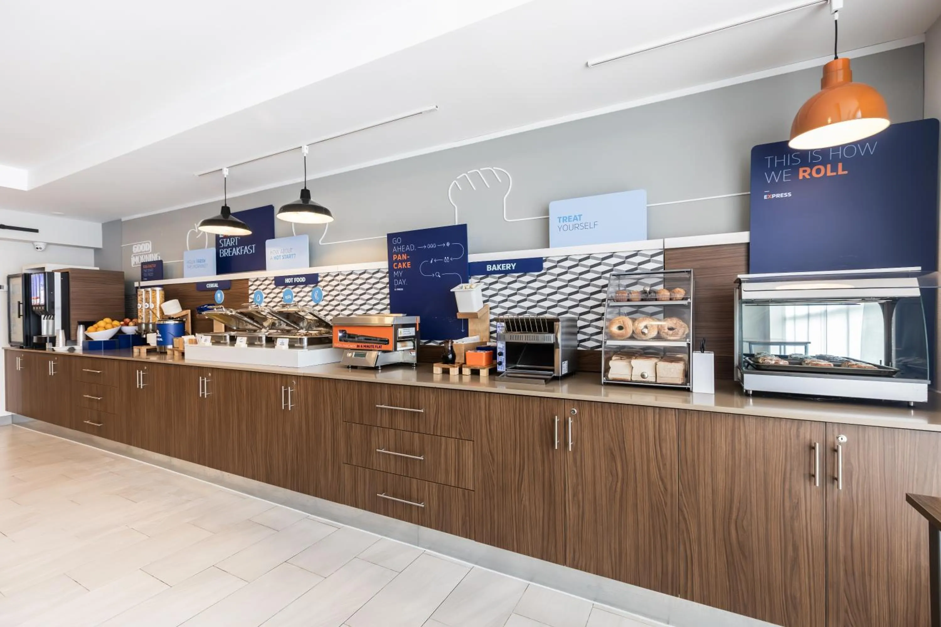 Breakfast in Holiday Inn Express Toronto-North York by IHG