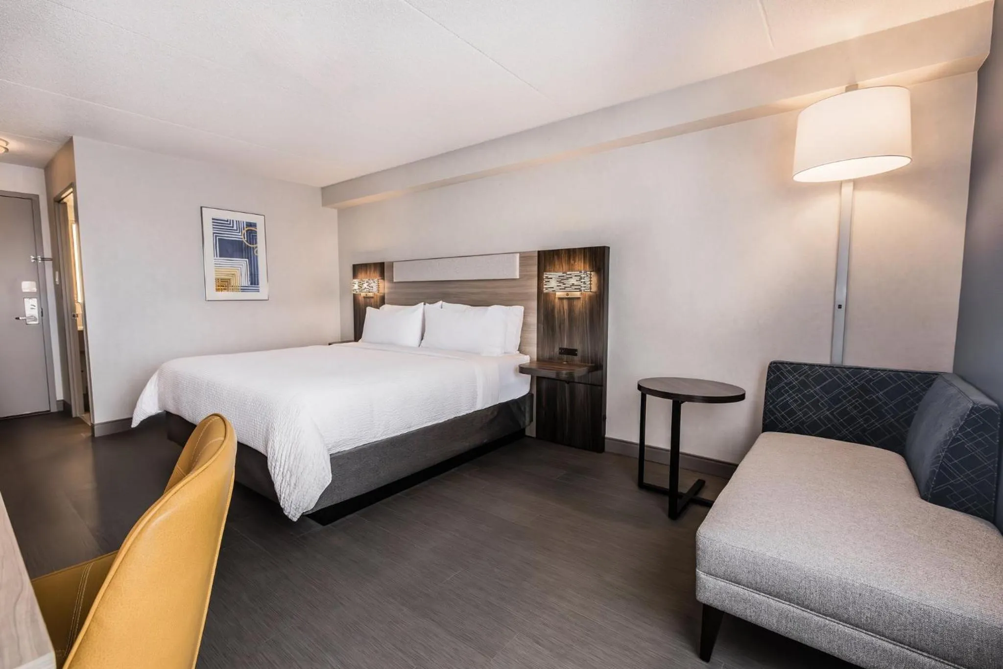 Photo of the whole room, Bed in Holiday Inn Express Toronto-North York by IHG