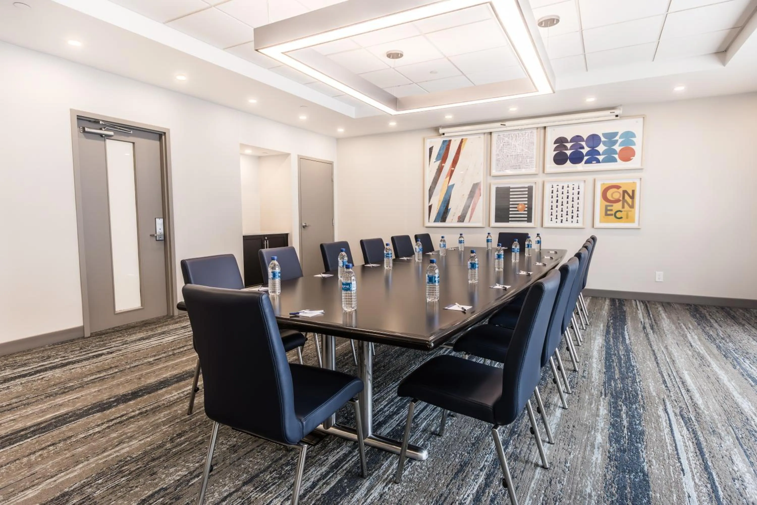 Meeting/conference room in Holiday Inn Express Toronto-North York by IHG