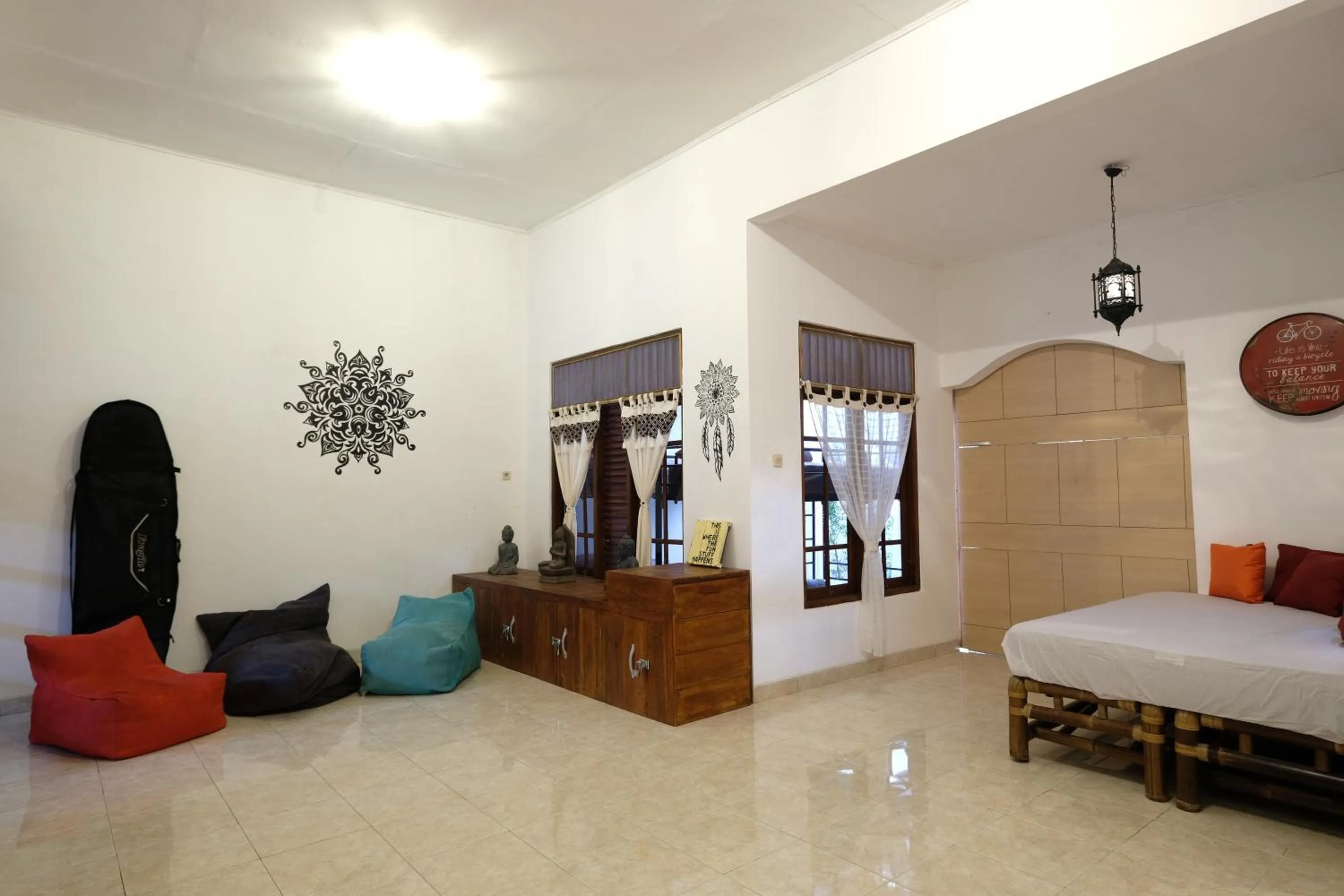 Communal lounge/ TV room in Wood Stone