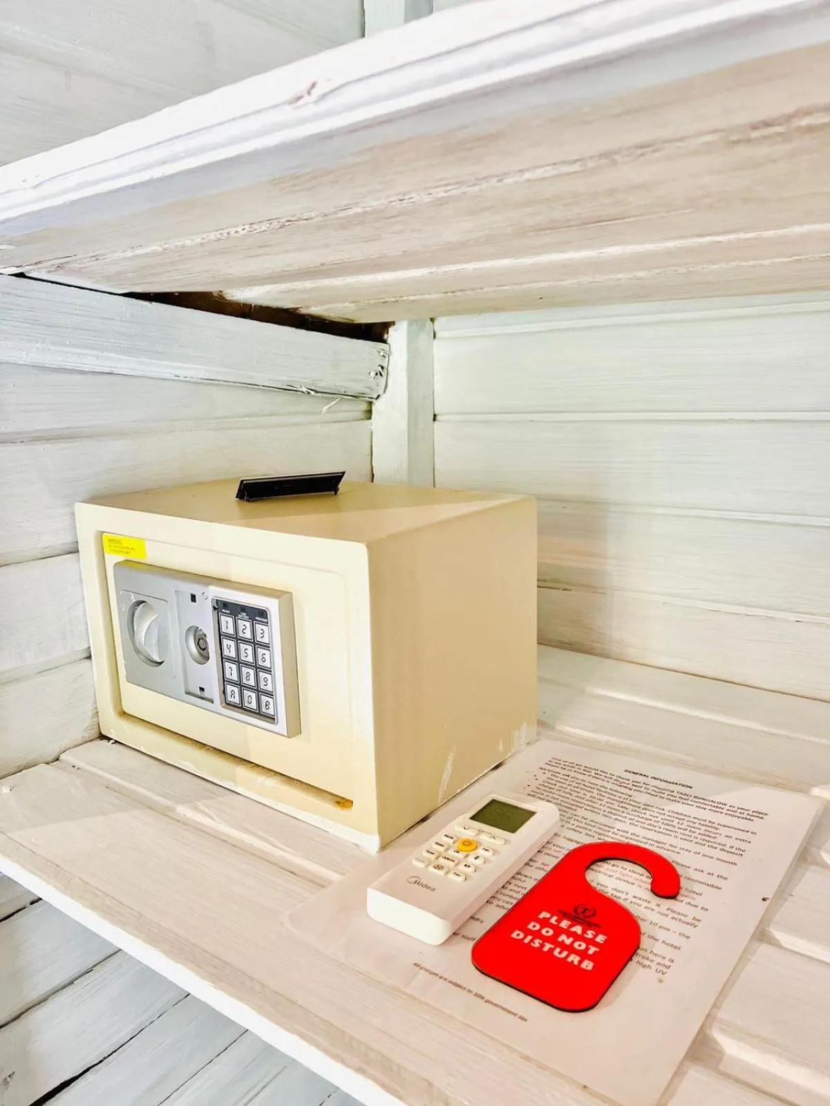 safe in Tarci Bungalows Lembongan