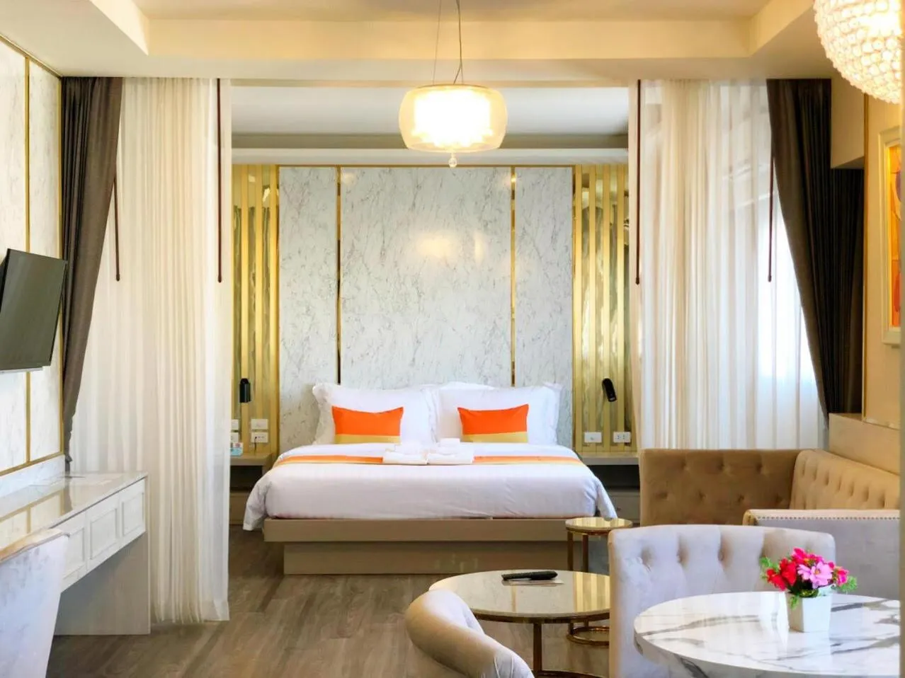 Bed in The Green View Hotel