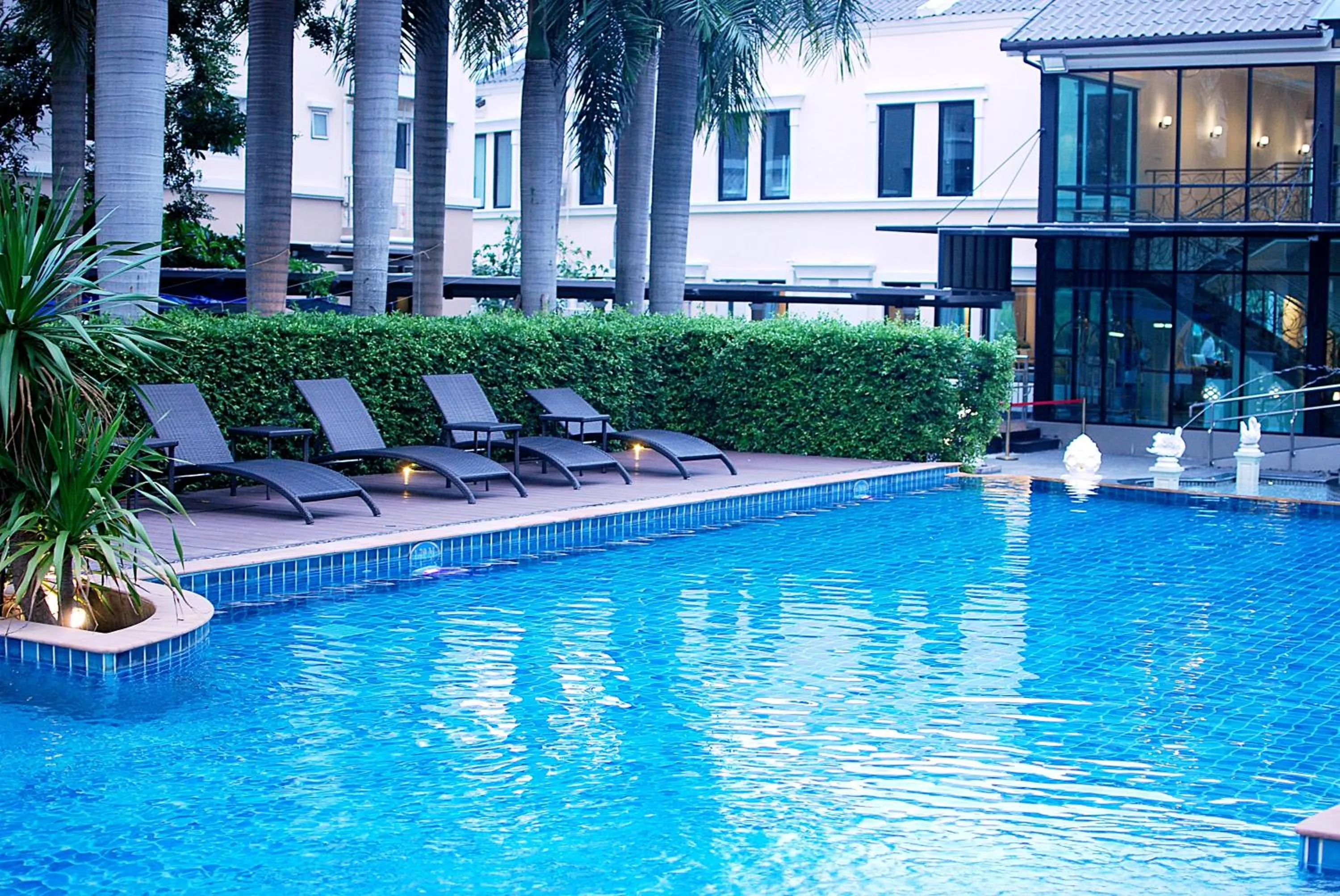 Swimming pool in The Green View Hotel