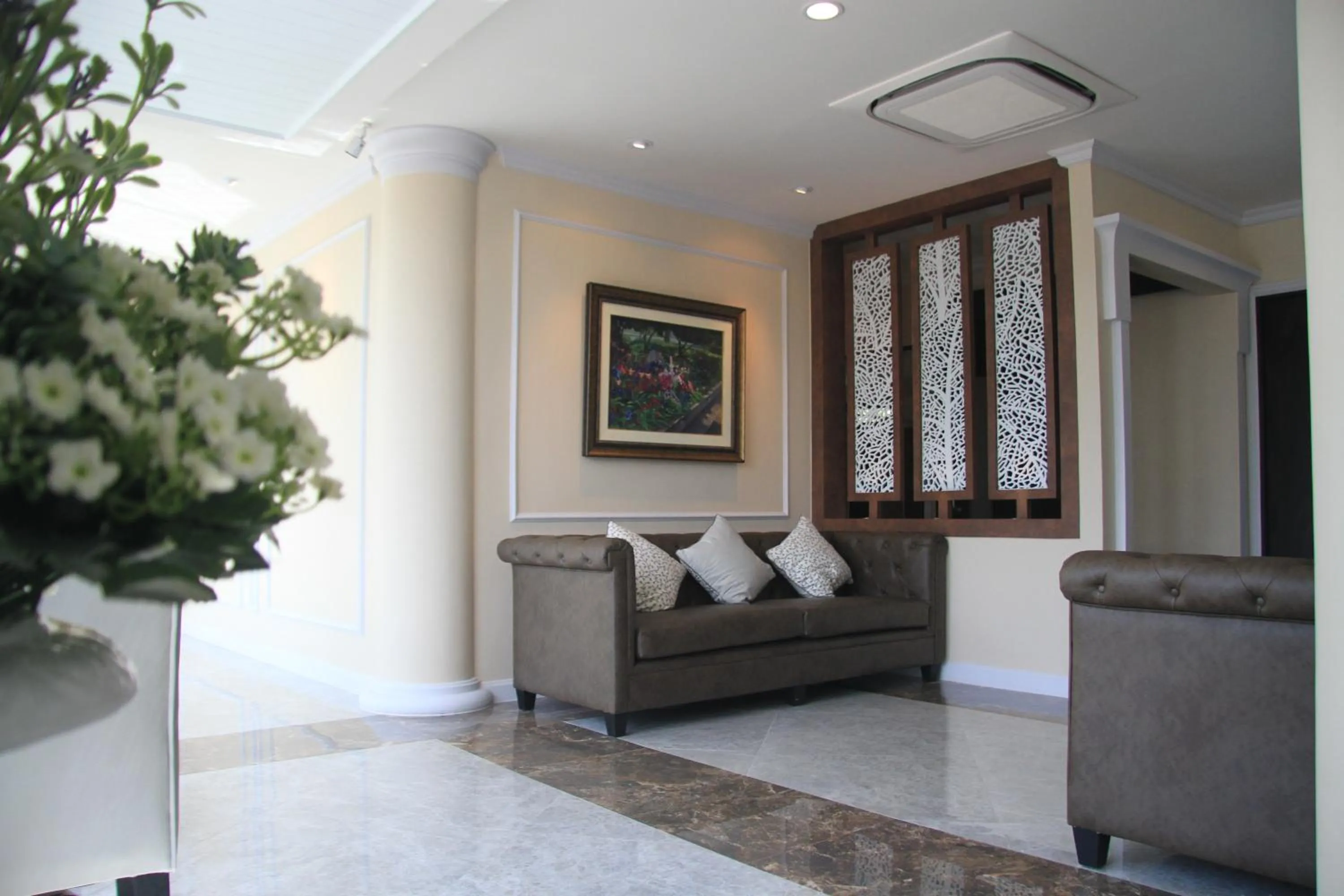 The Green View Hotel