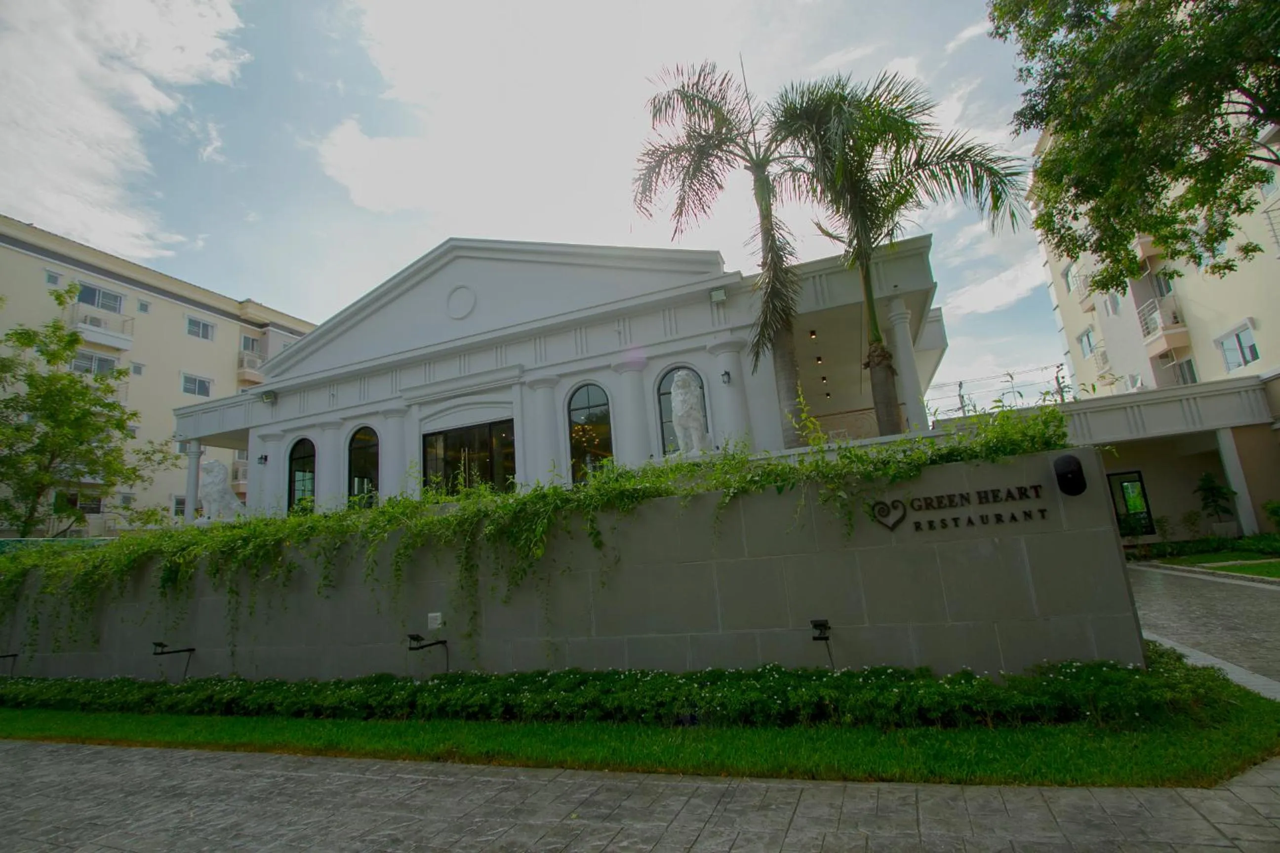 Breakfast in The Green View Hotel