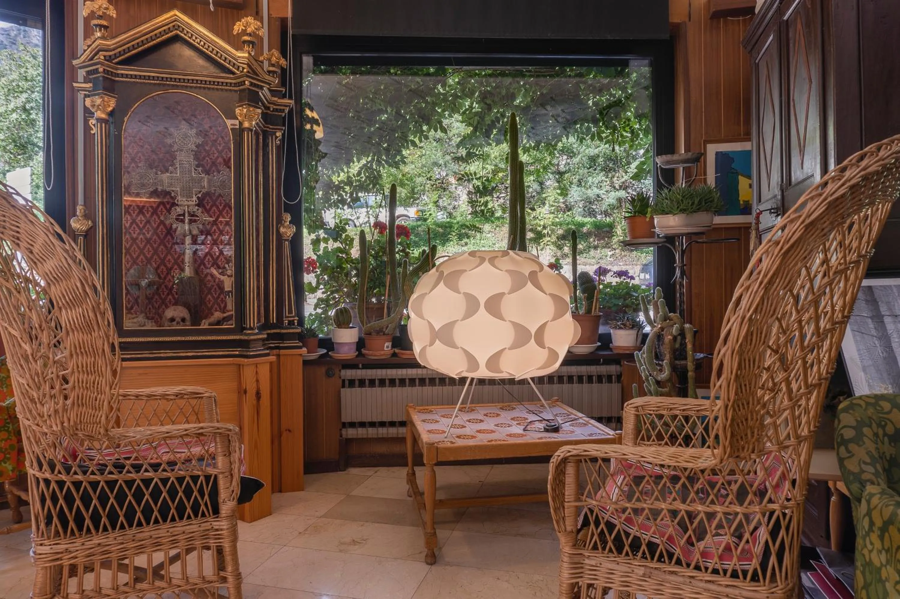 Communal lounge/ TV room in Hotel Cardós