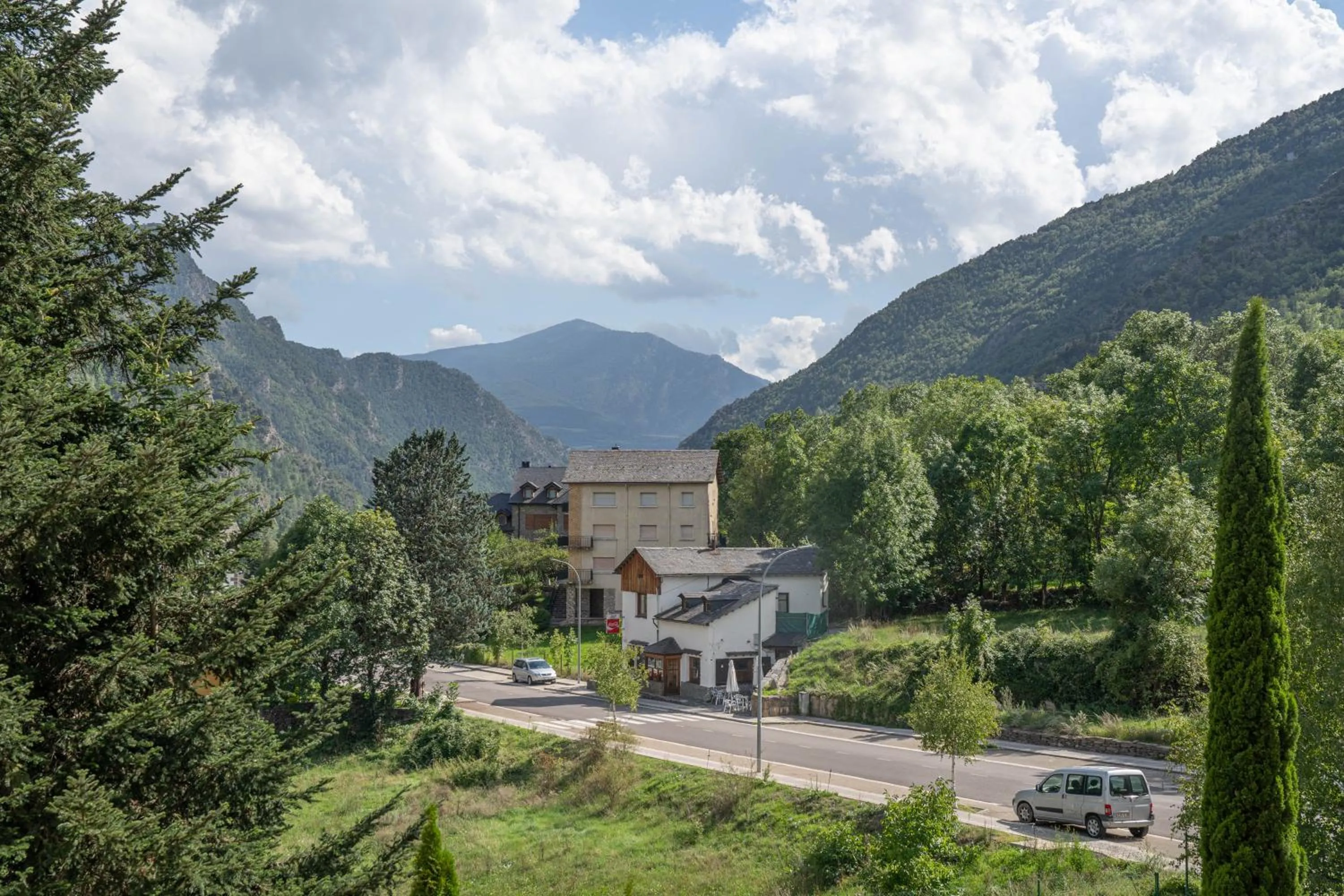 Property building in Hotel Cardós