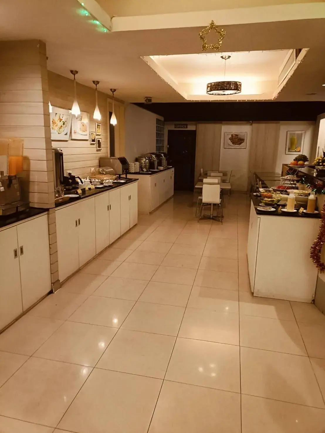 Restaurant/places to eat in My Hotel Pratunam Restaurant/places to eat in My Hotel Pratunam