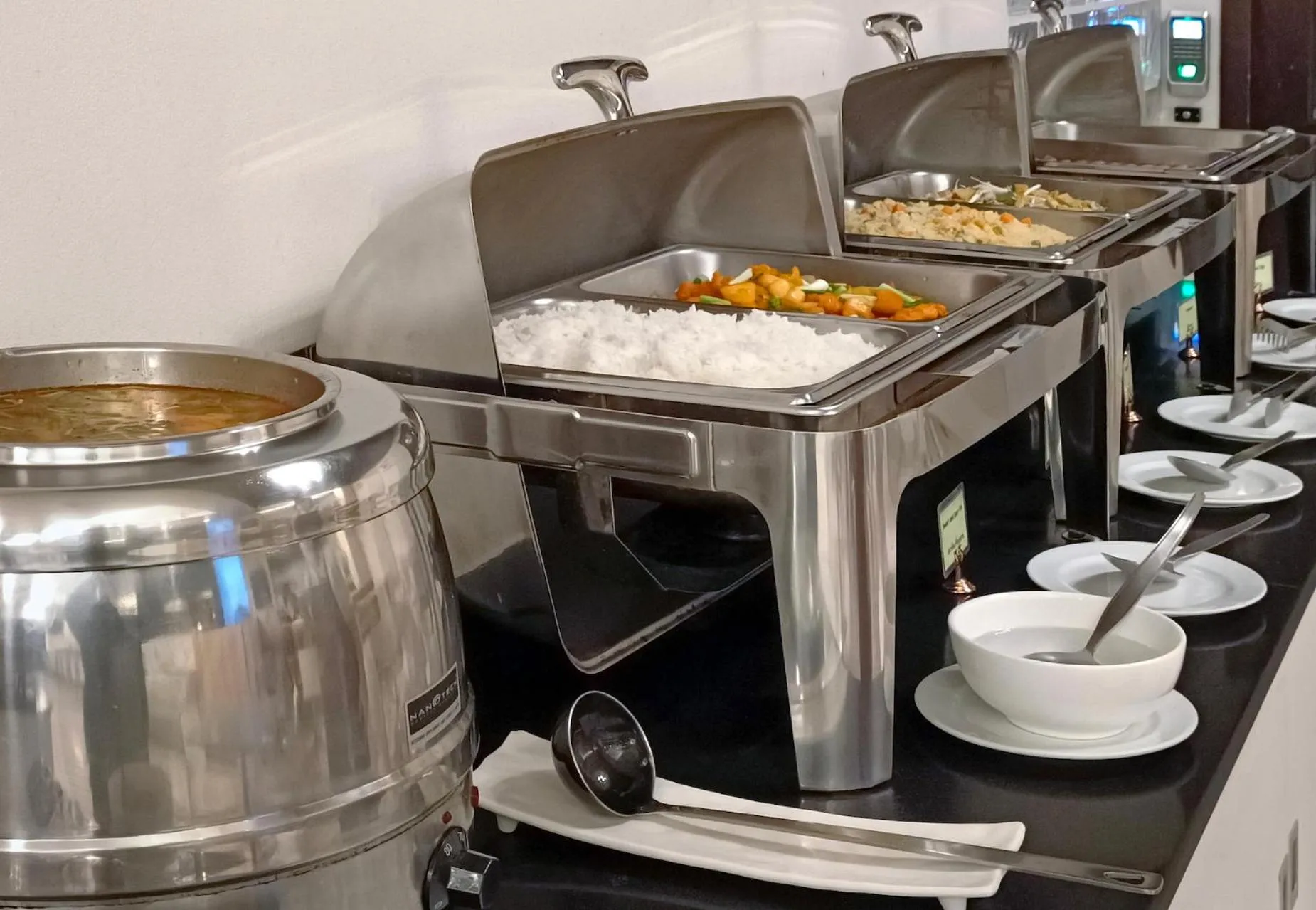 Restaurant/places to eat in My Hotel Pratunam