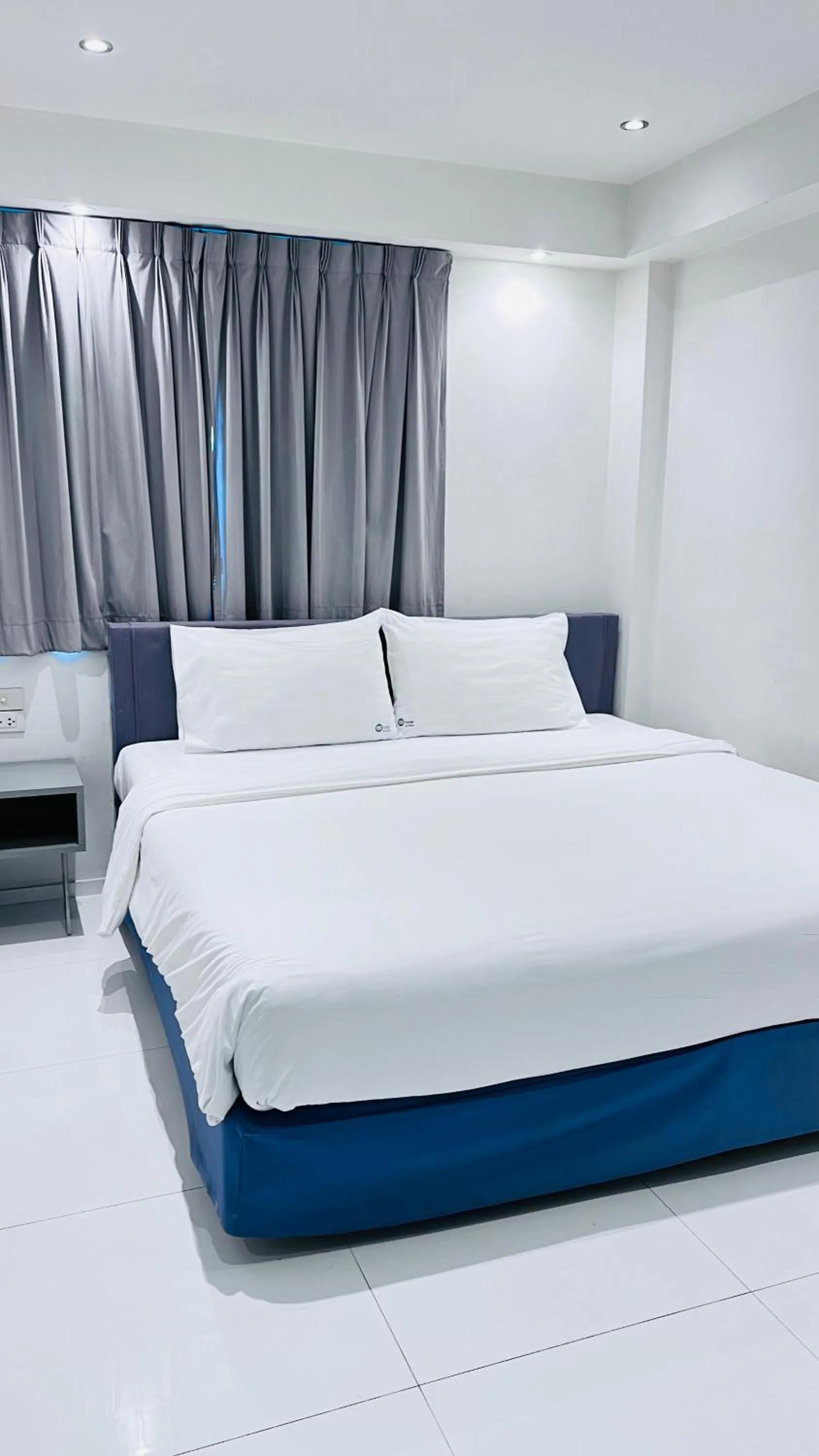 Bed in My Hotel Pratunam