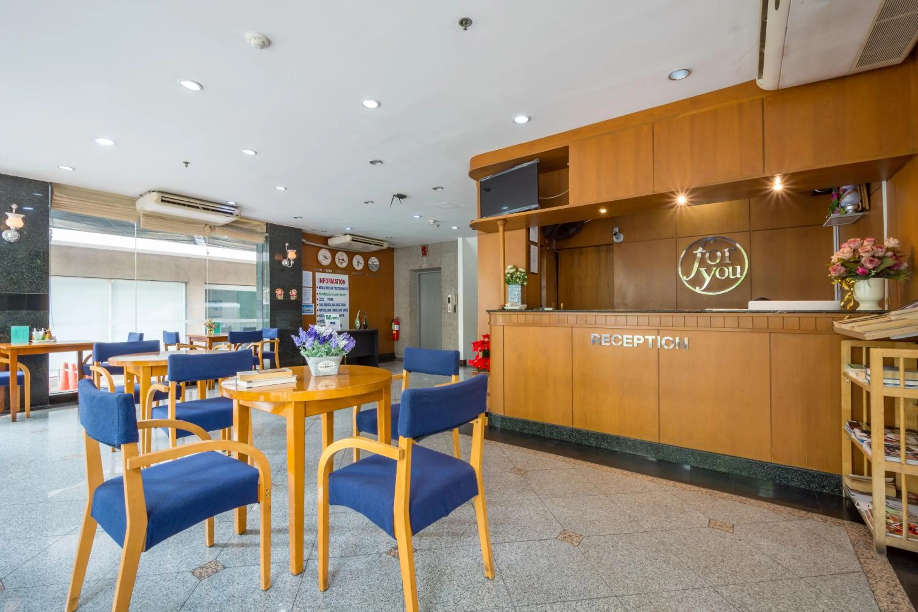 Restaurant/places to eat in For You Residence