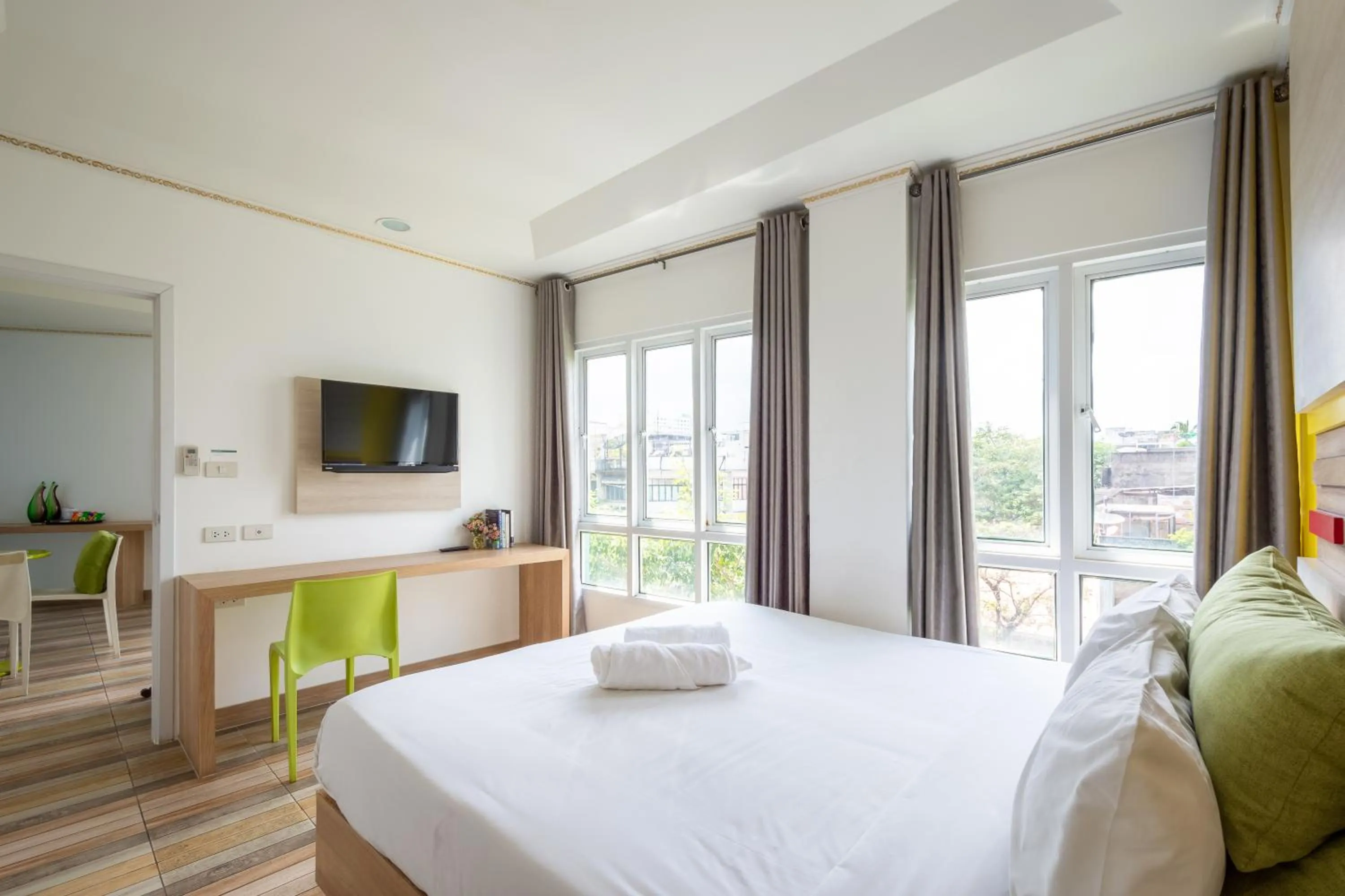 Day, Bed in For You Residence