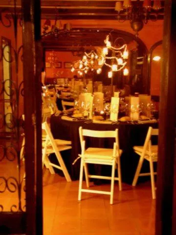 Restaurant/places to eat in Masia Vista Hermosa