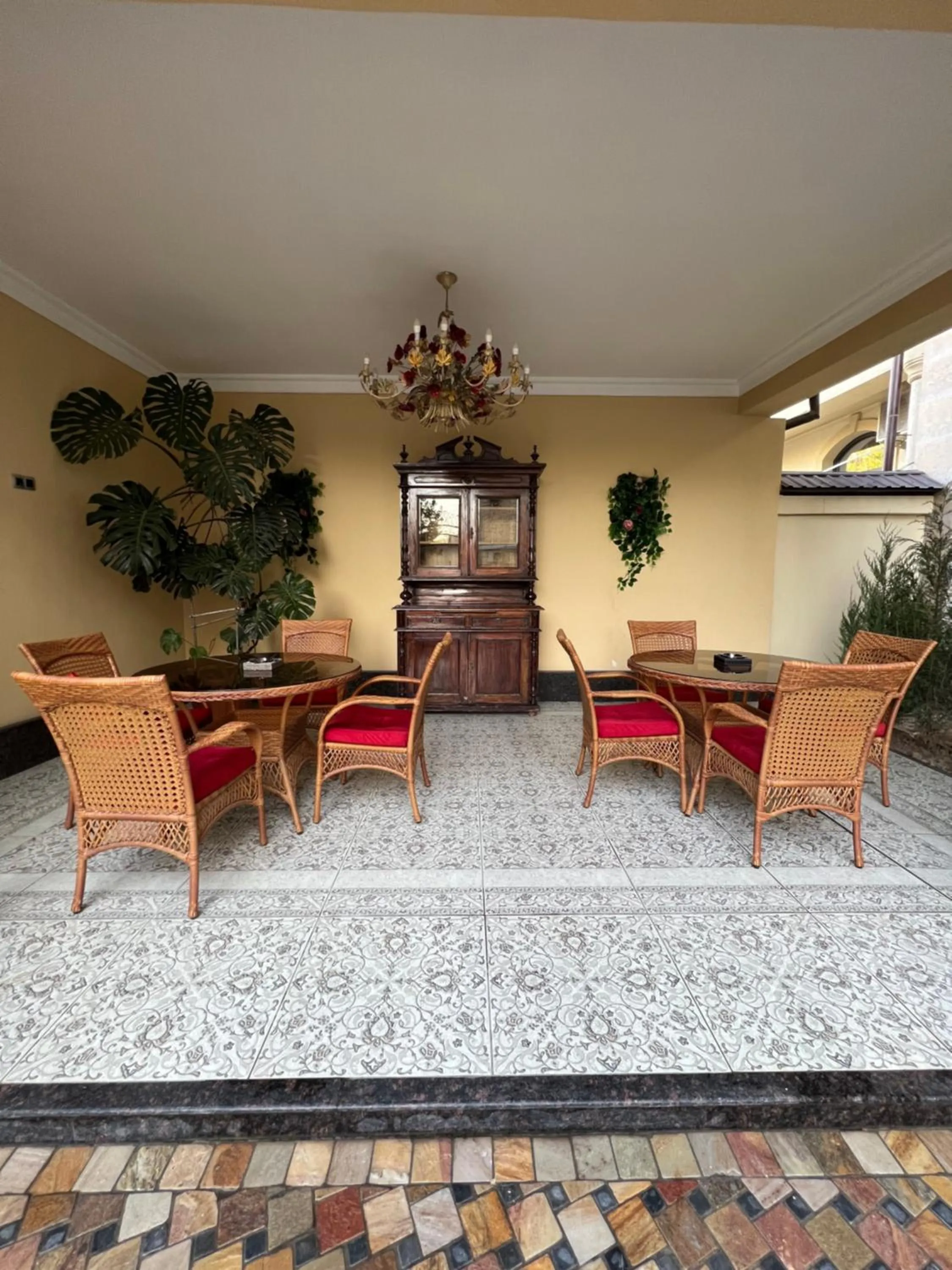 Patio in Palace Hotel Tashkent