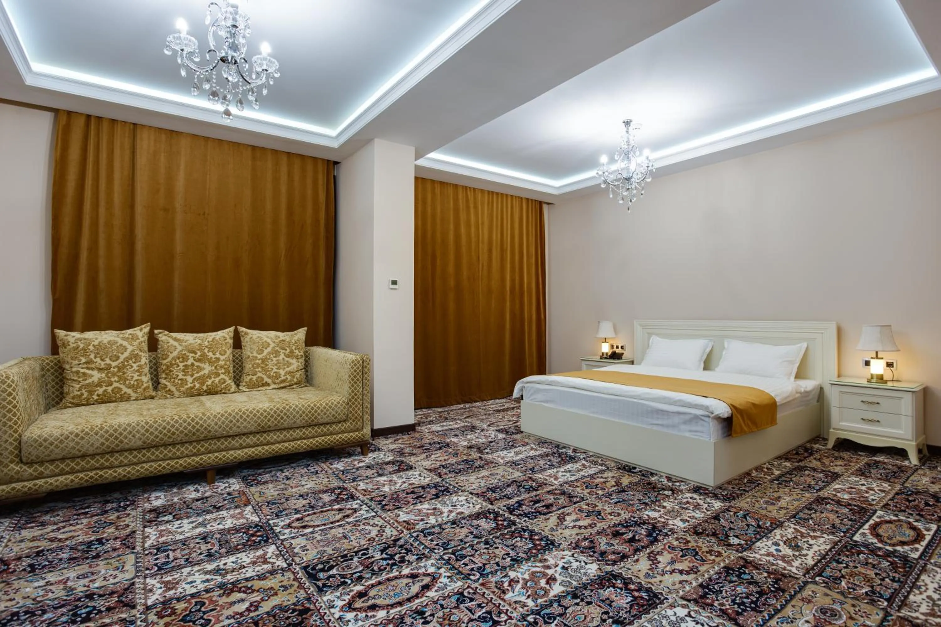 Bed in Palace Hotel Tashkent