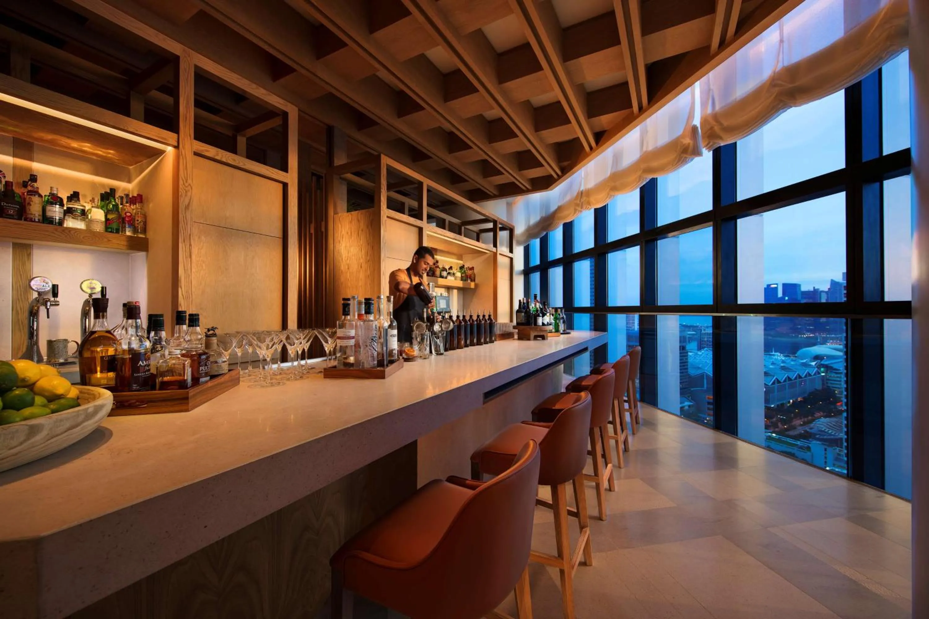 Lounge or bar in Andaz Singapore, By Hyatt