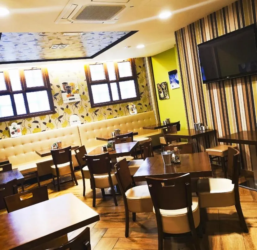 Restaurant/places to eat in Hotel Spa Galatea