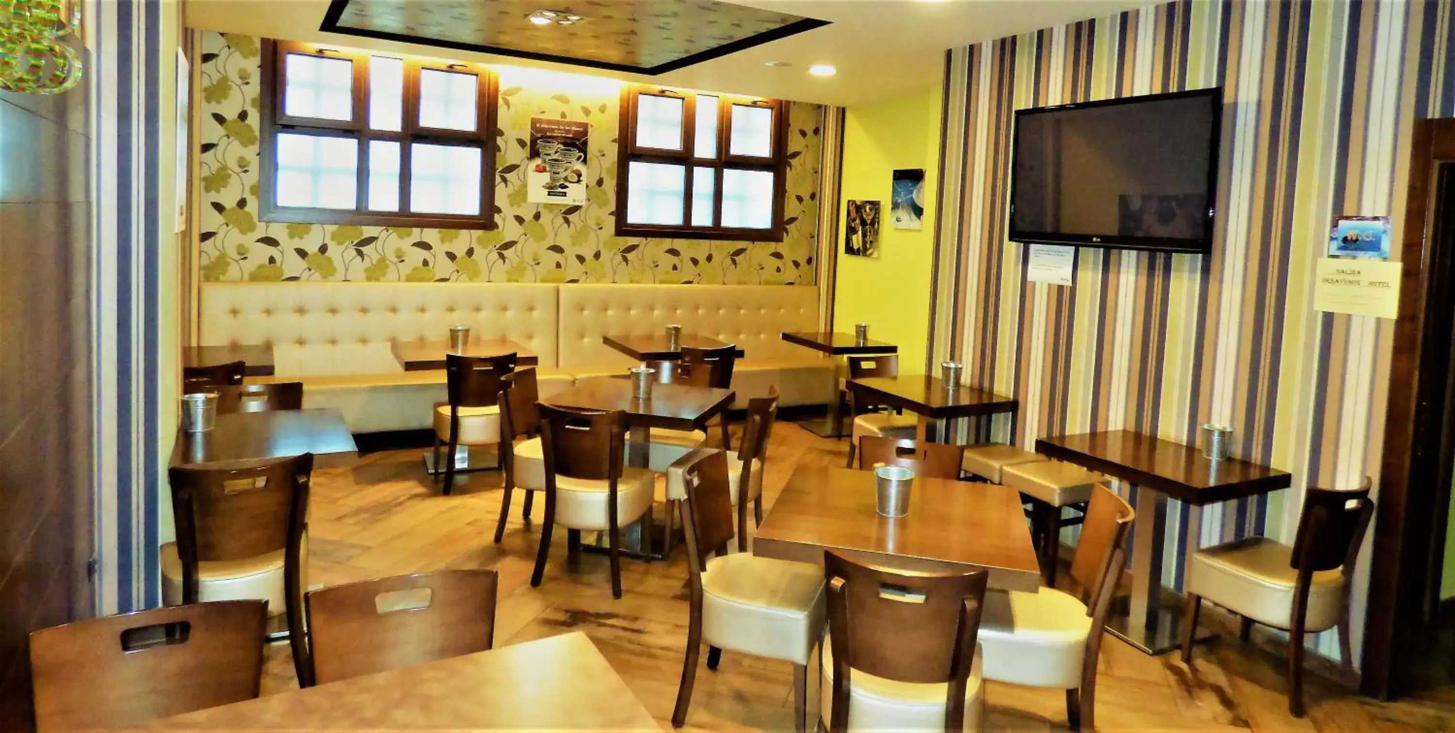 Lounge or bar in Hotel Spa Galatea Lounge or bar in Hotel Spa Galatea