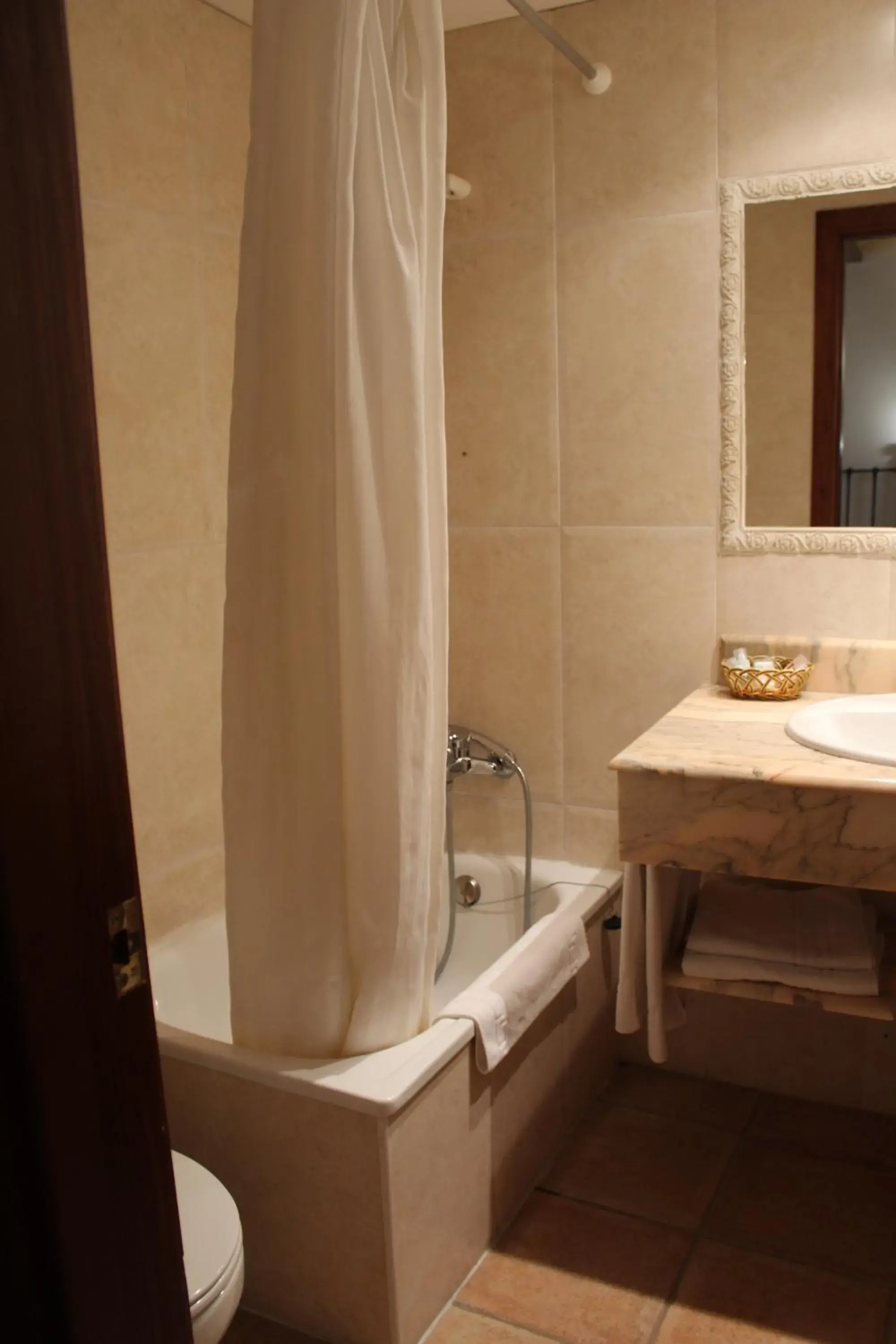 Triple Room in Hotel La Villa Triple Room in Hotel La Villa
