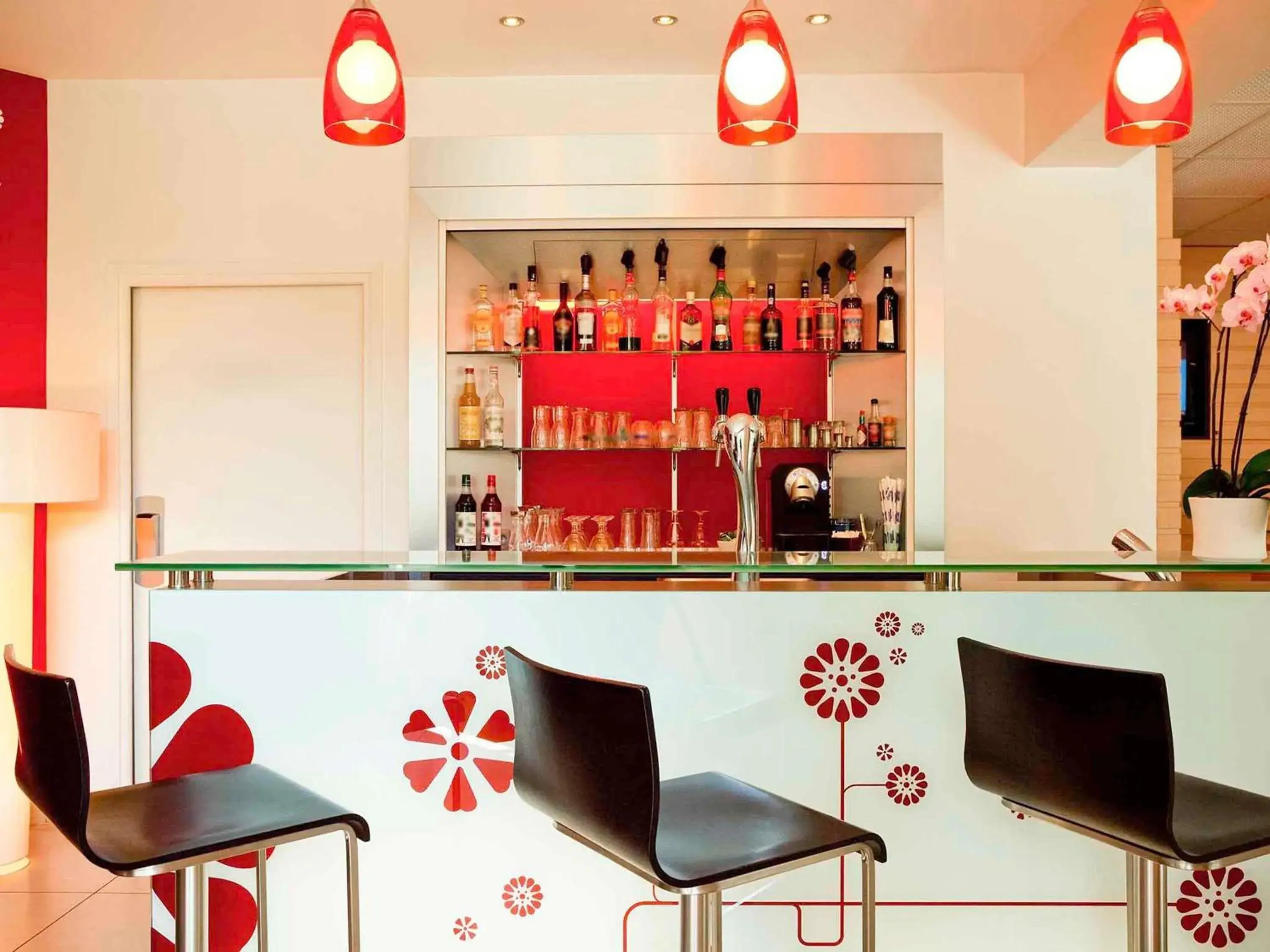 Property building in ibis Senlis Property building in ibis Senlis