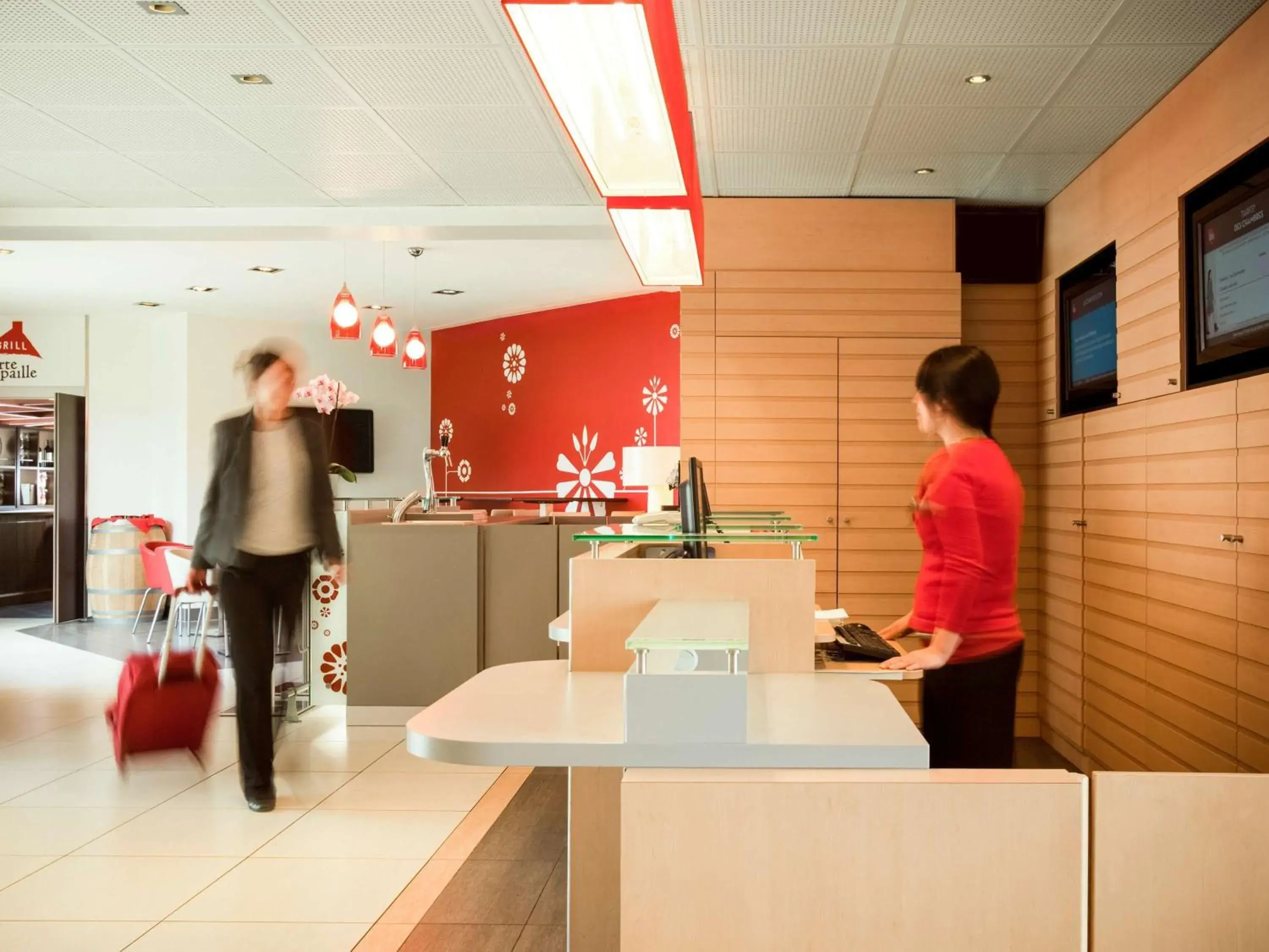 Property building in ibis Senlis Property building in ibis Senlis