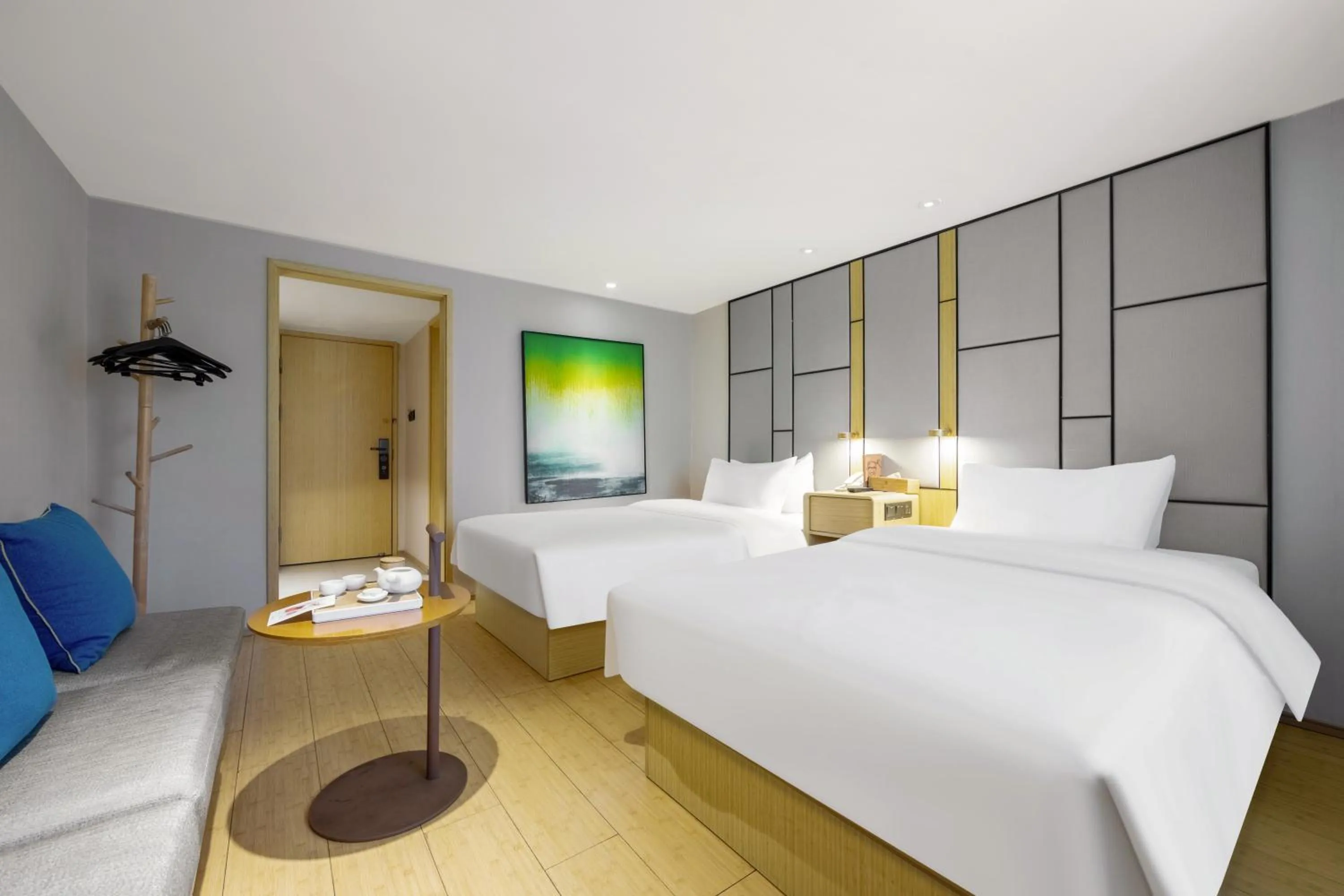 Photo of the whole room, Bed in JI Hotel Shanghai Jinqiao International Commercial Plaza