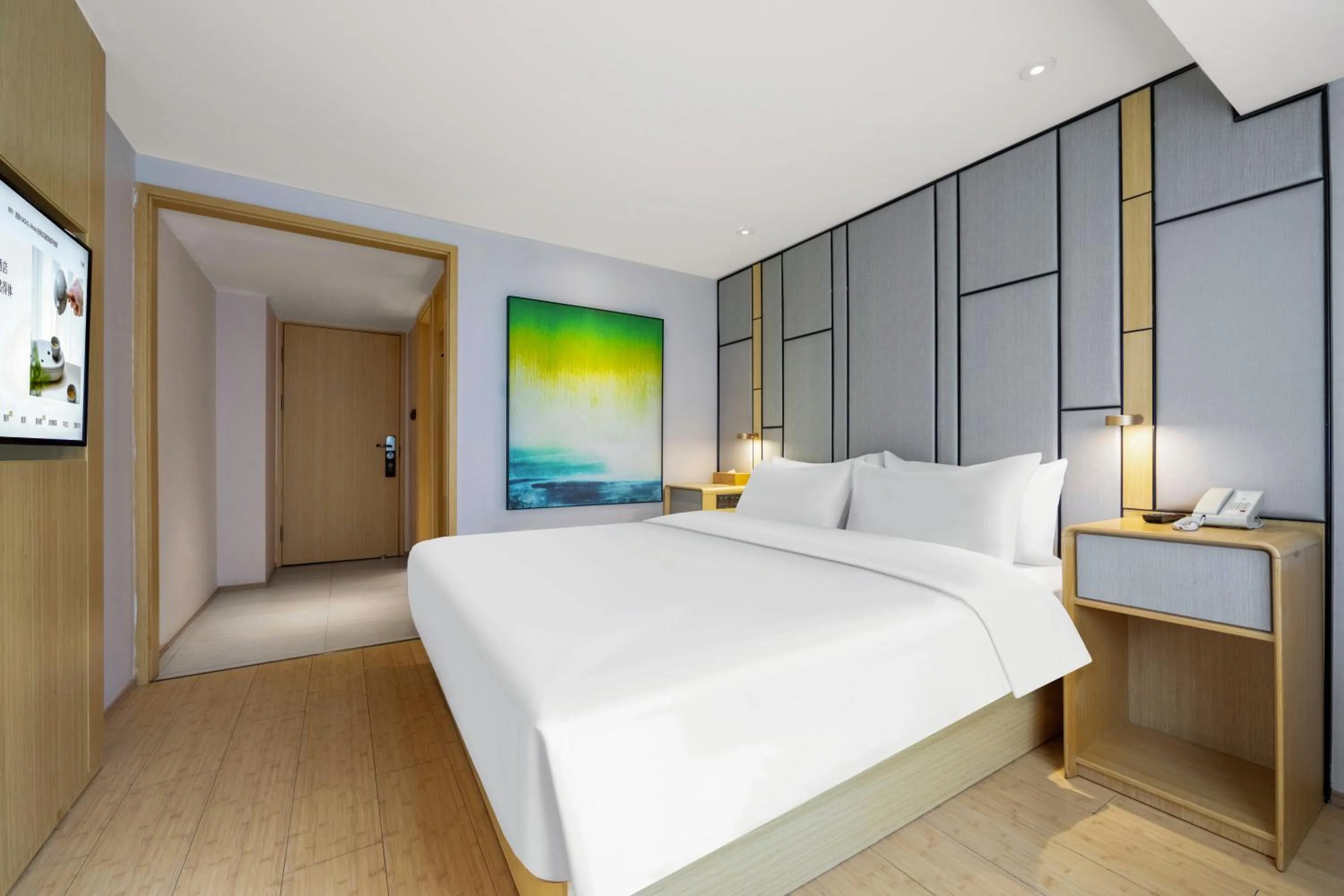 Photo of the whole room, Bed in JI Hotel Shanghai Jinqiao International Commercial Plaza