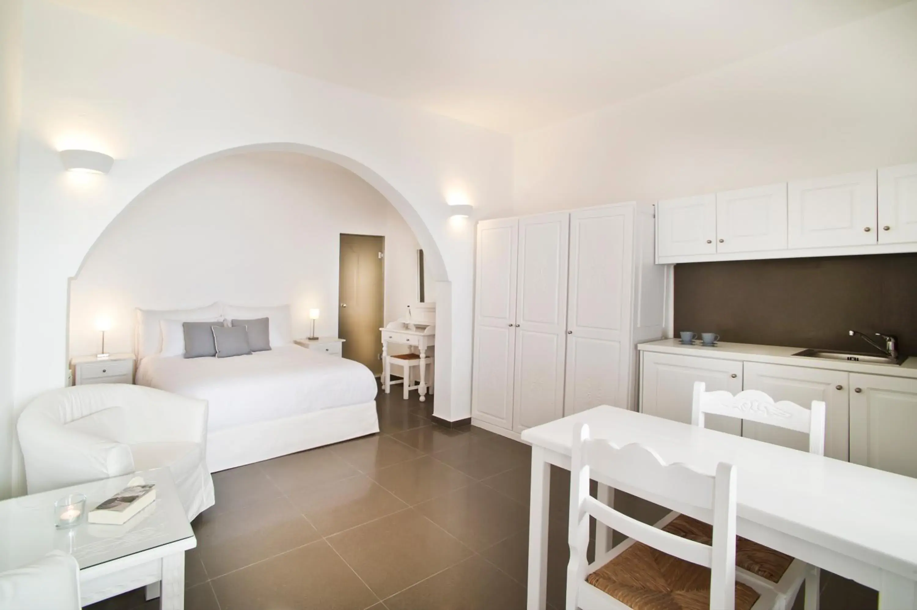 Photo of the whole room, Bed in Agali Houses Photo of the whole room, Bed in Agali Houses