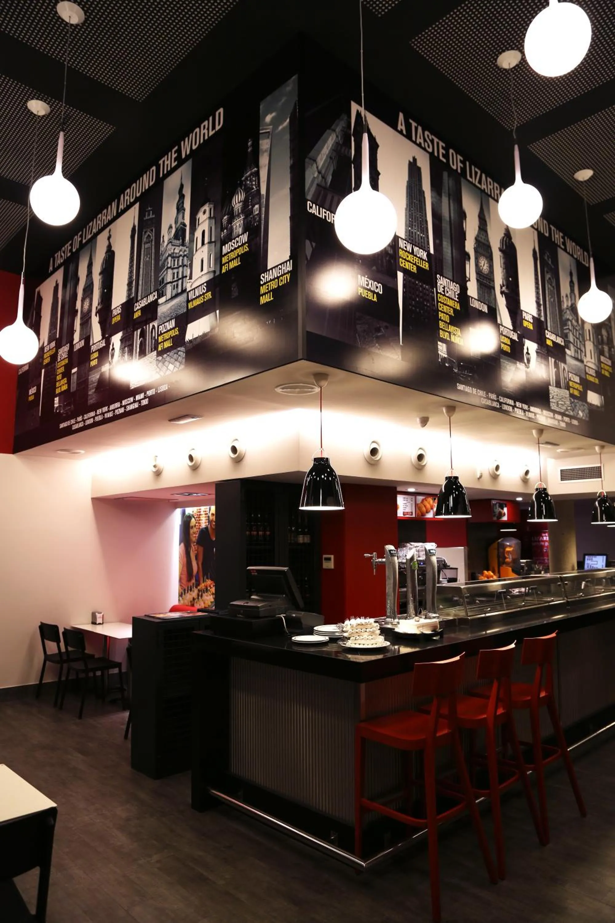 Restaurant/places to eat in 08028 Apartments