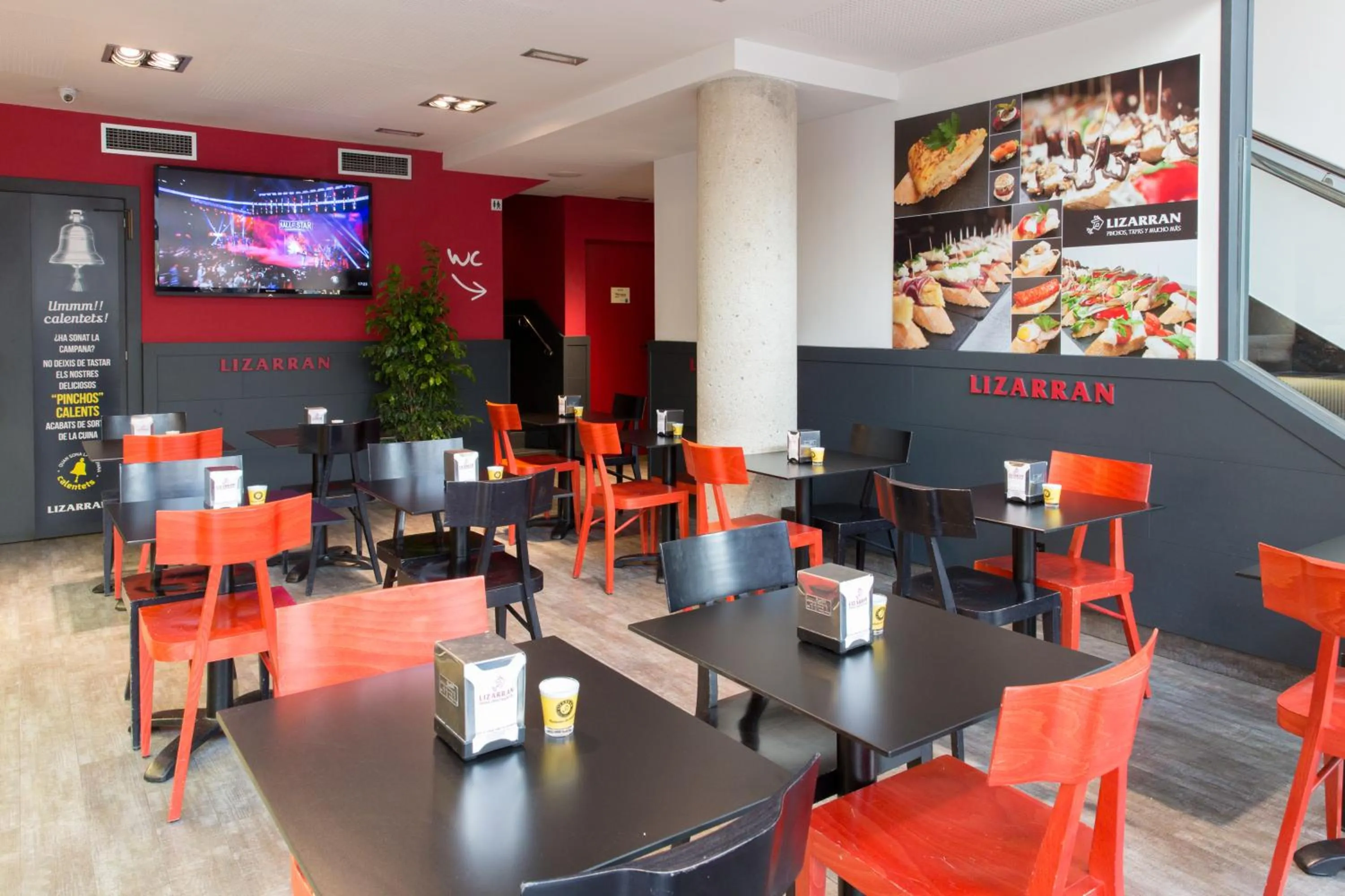 Restaurant/places to eat in 08028 Apartments