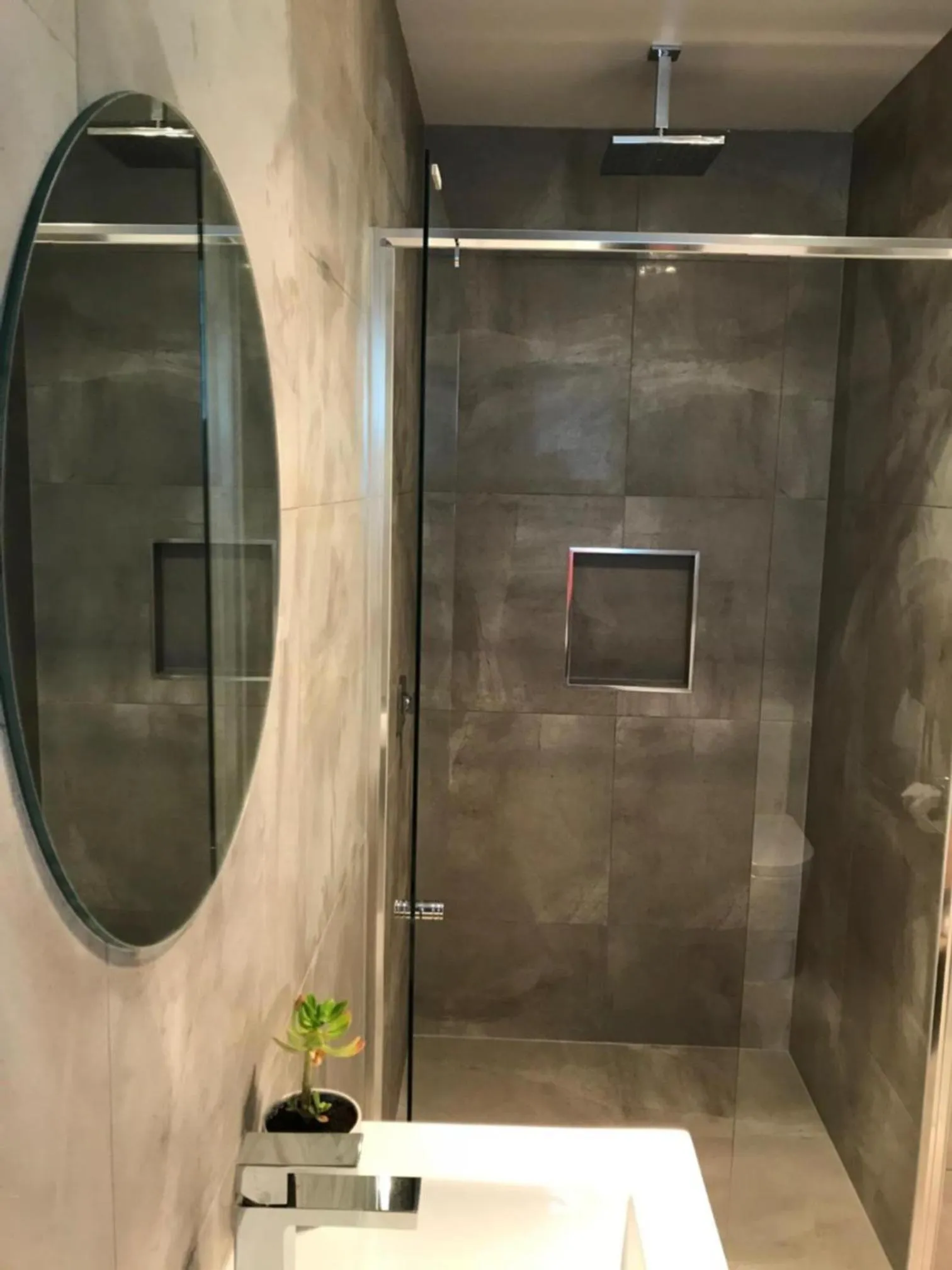 Shower in CBD Apartments Launceston
