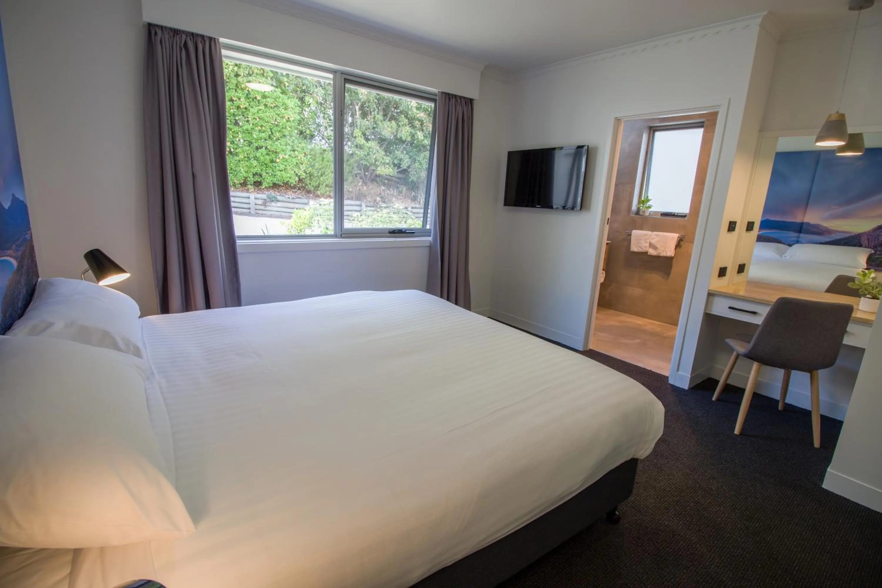 Bed in CBD Apartments Launceston