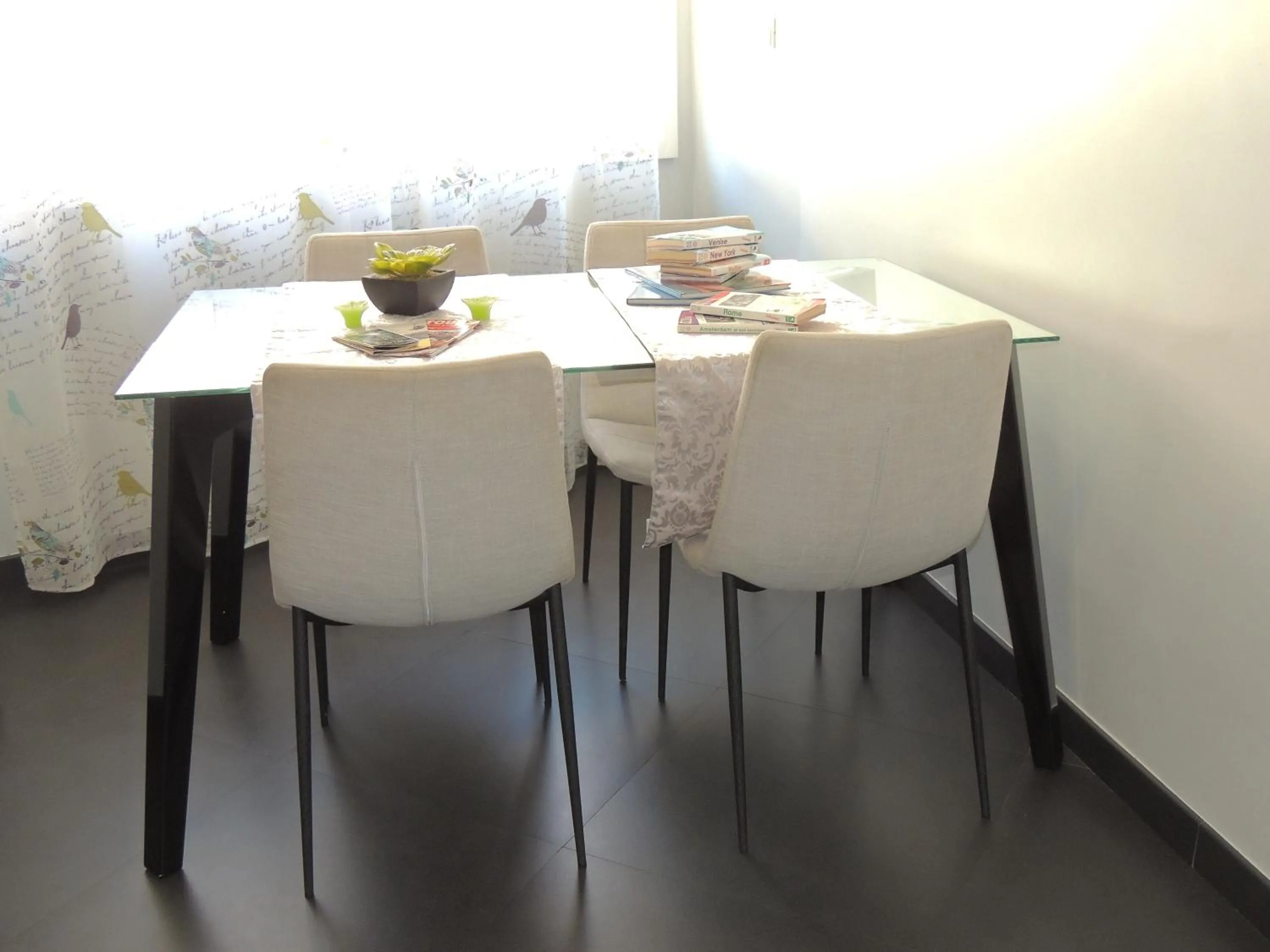 Dining area in Rendez Vous Porto