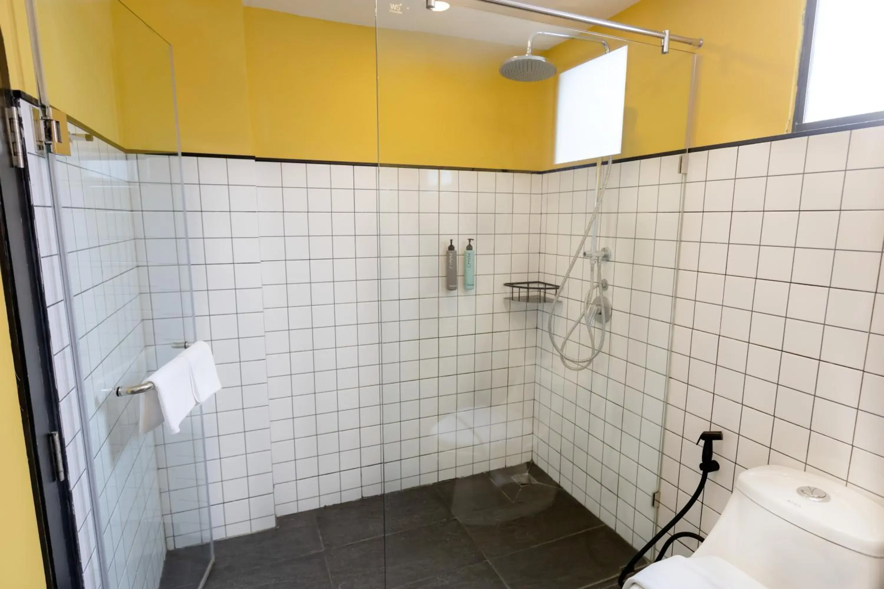 Standard Double or Twin Room in Myhotel Cmyk@Ratchada Standard Double or Twin Room in Myhotel Cmyk@Ratchada