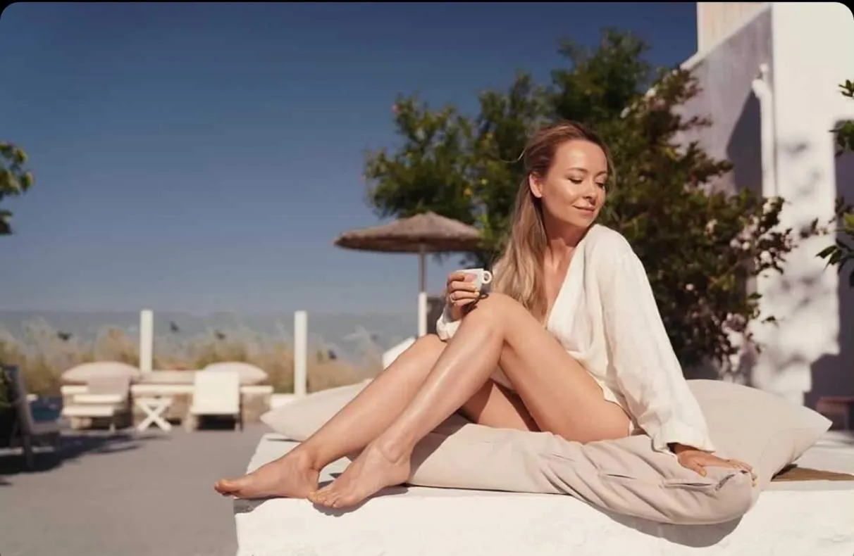 People in La Stella Stay