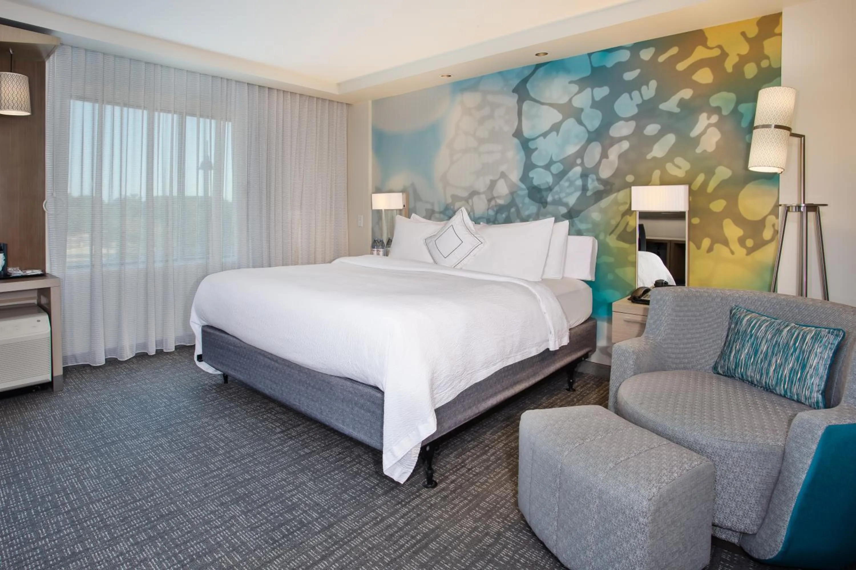 Bedroom, Bed in Courtyard by Marriott Dallas Flower Mound