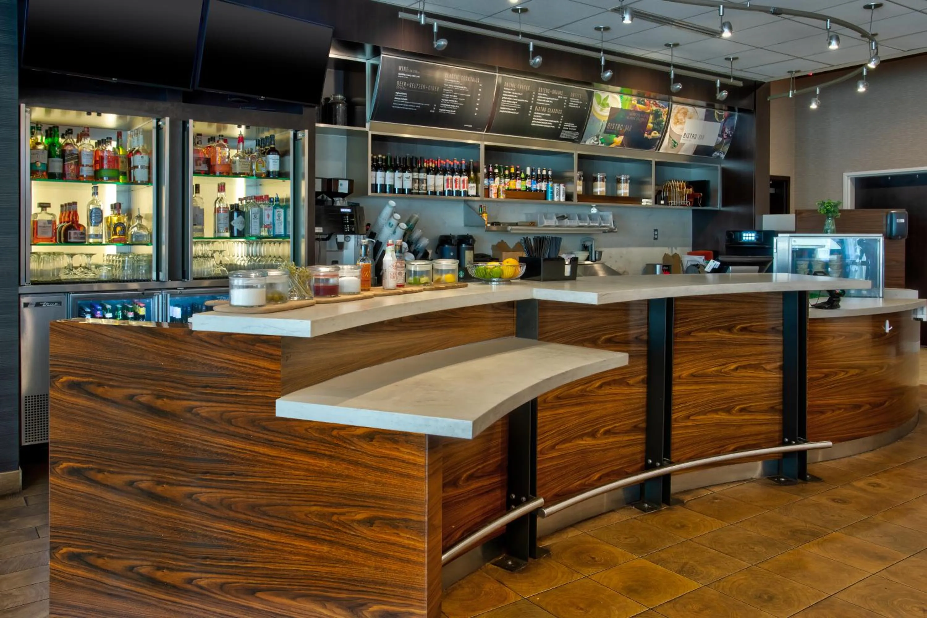 Restaurant/places to eat in Courtyard by Marriott Dallas Flower Mound