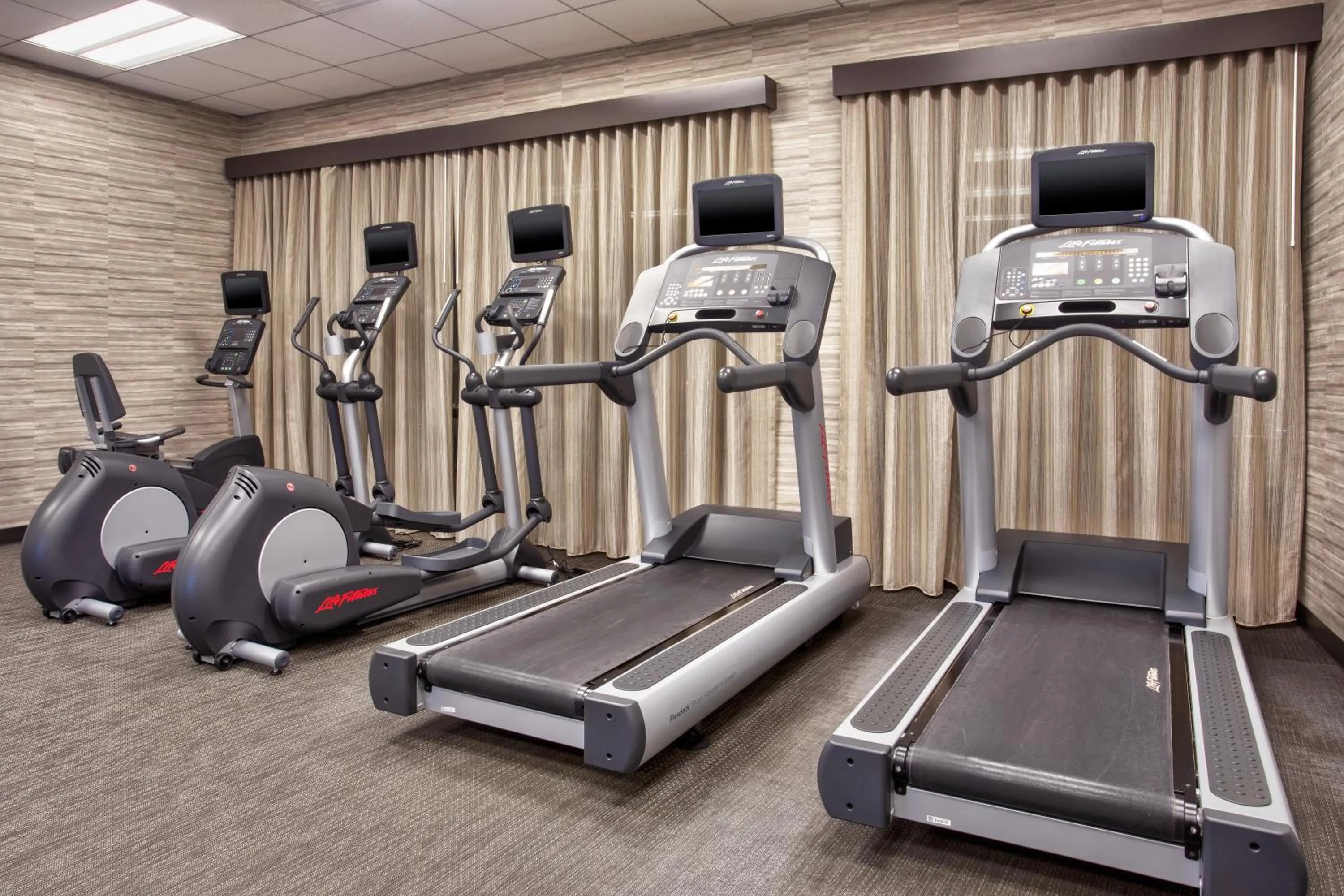 Fitness centre/facilities in Courtyard by Marriott Dallas Flower Mound