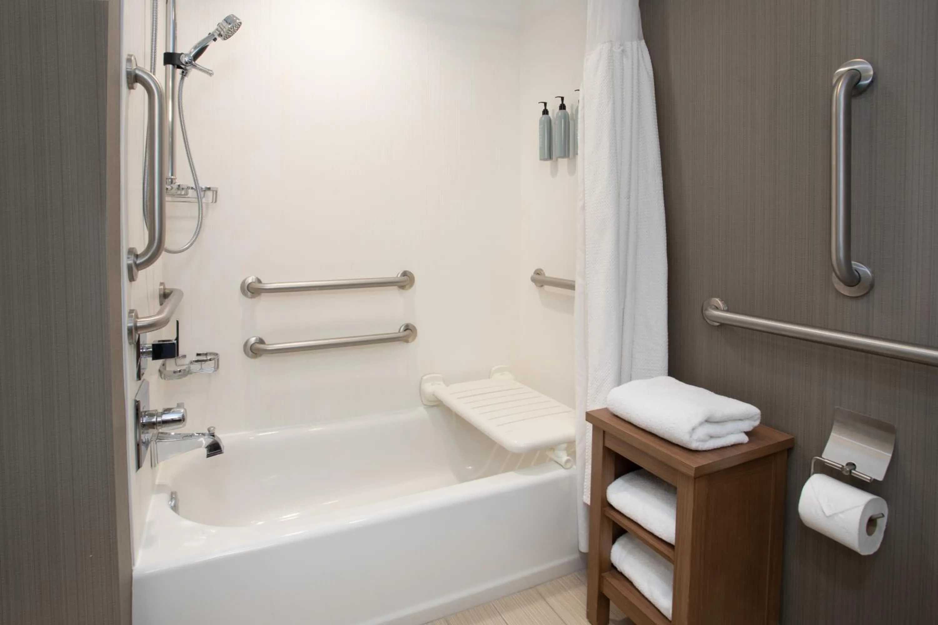 Bath in Courtyard by Marriott Dallas Flower Mound