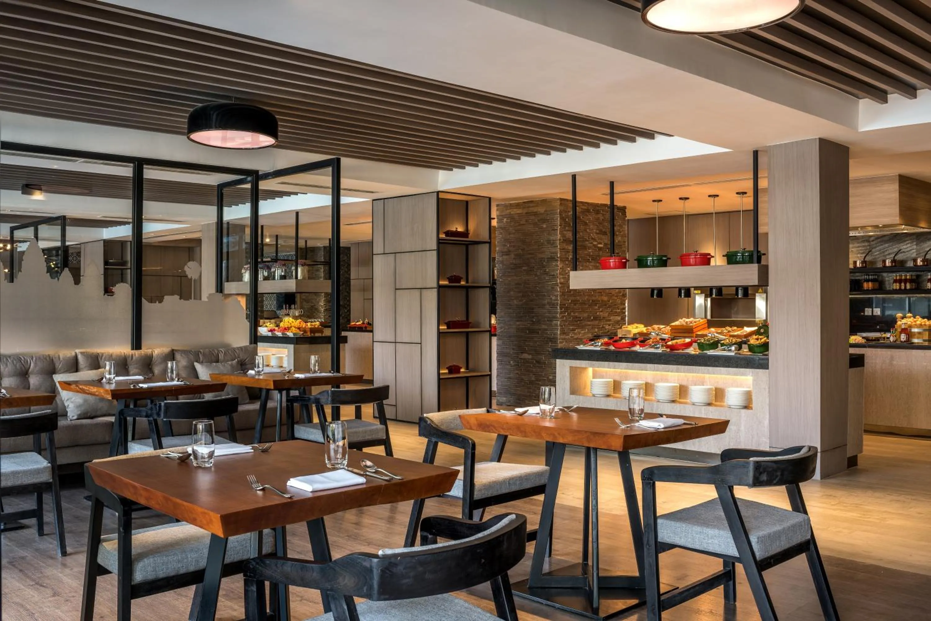 Restaurant/places to eat in Courtyard by Marriott Siem Reap Resort