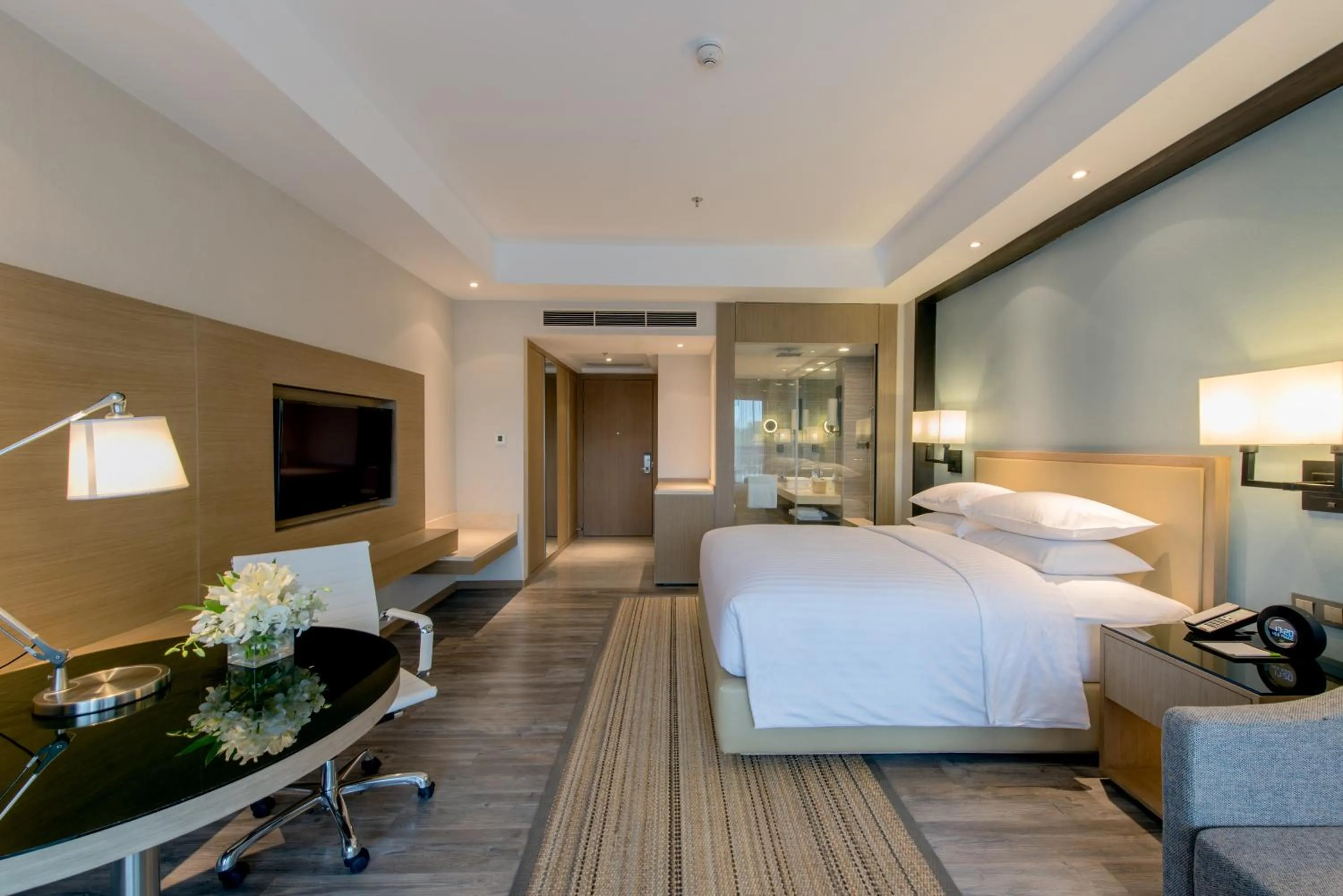 Photo of the whole room, Bed in Courtyard by Marriott Siem Reap Resort