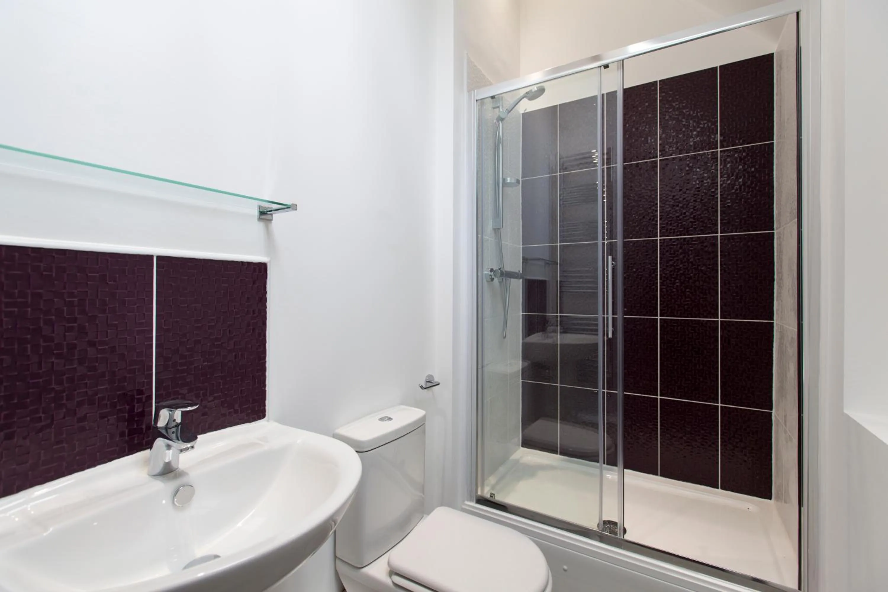 Bathroom in Old County Court